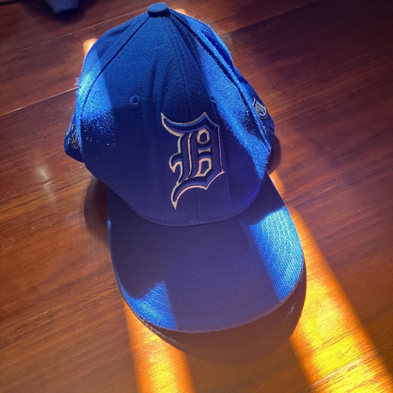 MLB Detroit Tigers Hat/Cap inscribed blue size large Size ONE SIZE - 1 Thumbnail