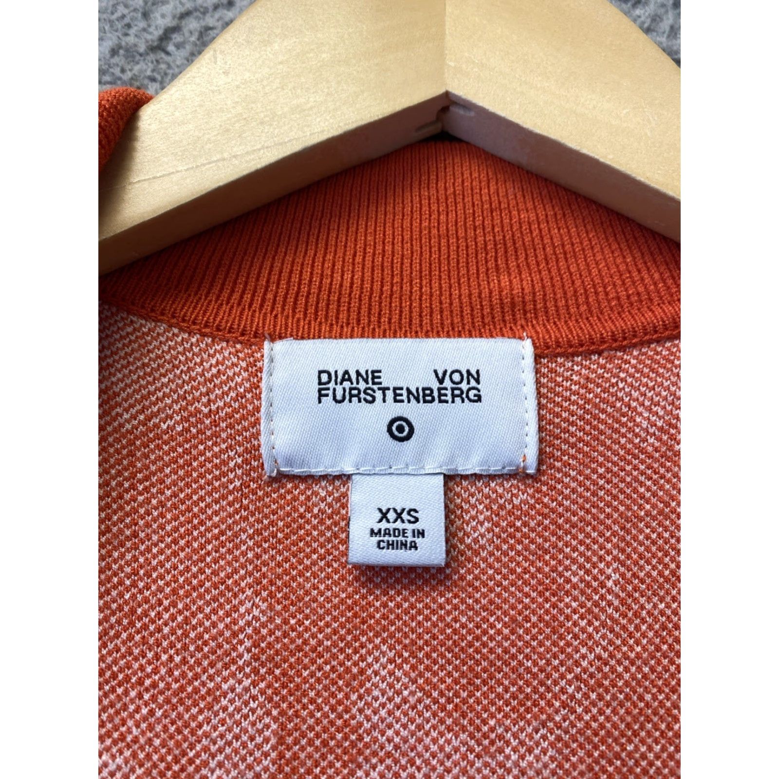 Diane von Furstenberg VINTAGE DVF Diane von Furstenberg X Target Ginkgo Orange Knit Wrap Dress Midi Sleeveless 2XS Regular Mens? Womens? Size XXS / US 00 / IT 34 - 3 Thumbnail