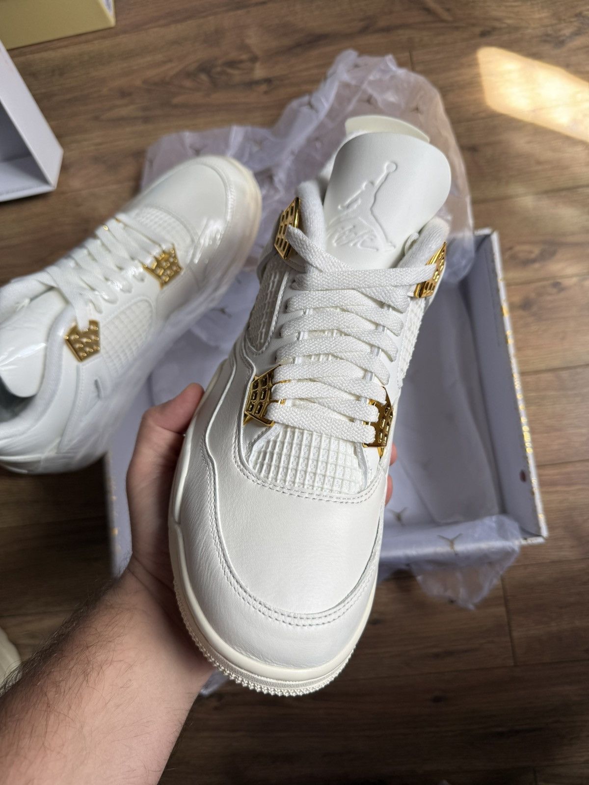 Jordan Brand Air Jordan 4 Womens Retro Metallic Gold Sizes US W10.5 / M9 Size US 9 / EU 42 - 3 Thumbnail