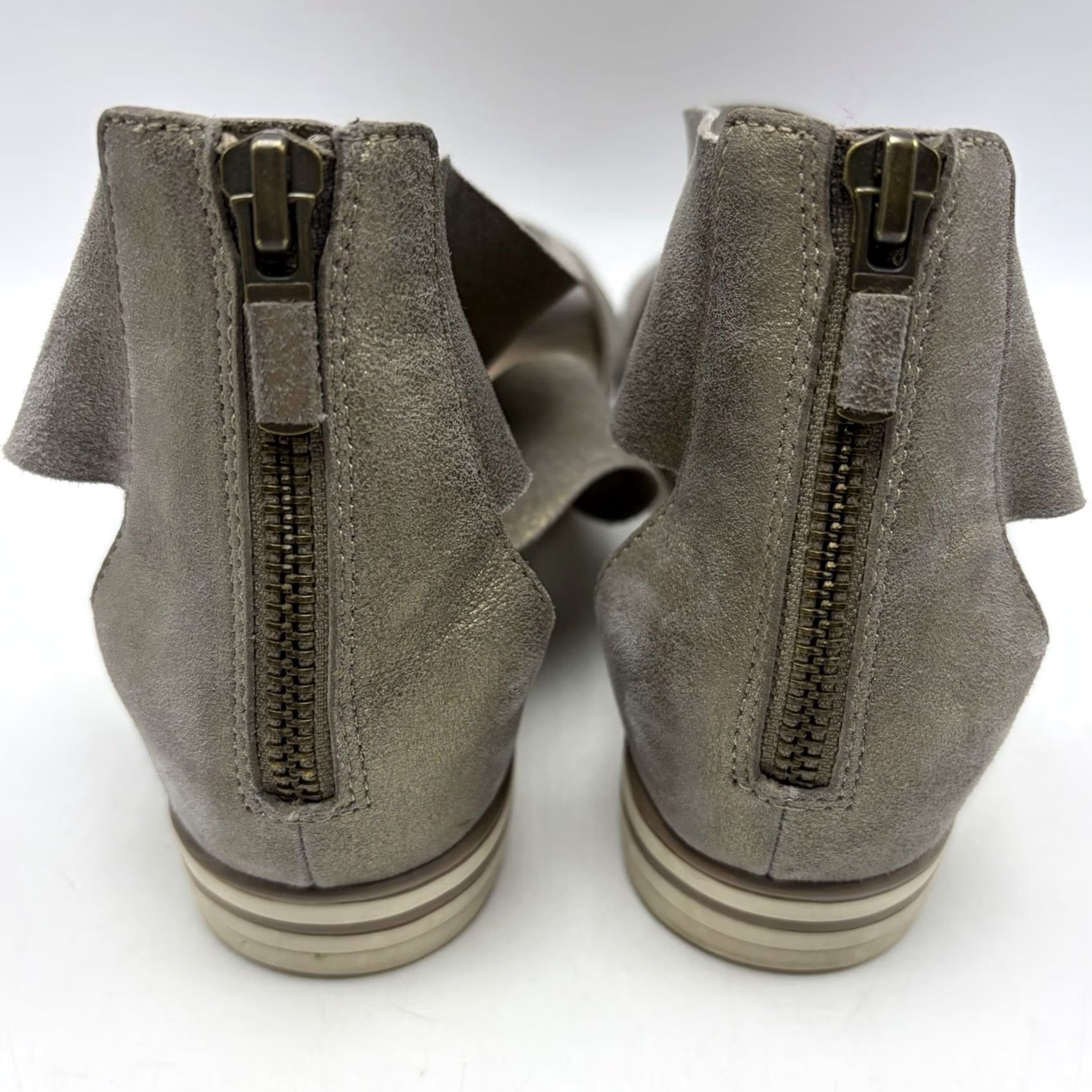 Eileen Fisher Eileen Fisher Sandal Women's Leather Metallic Crisscross Strap Platform Wedge Casual Leather 7 US Size US 7 / IT 37 - 7 Thumbnail