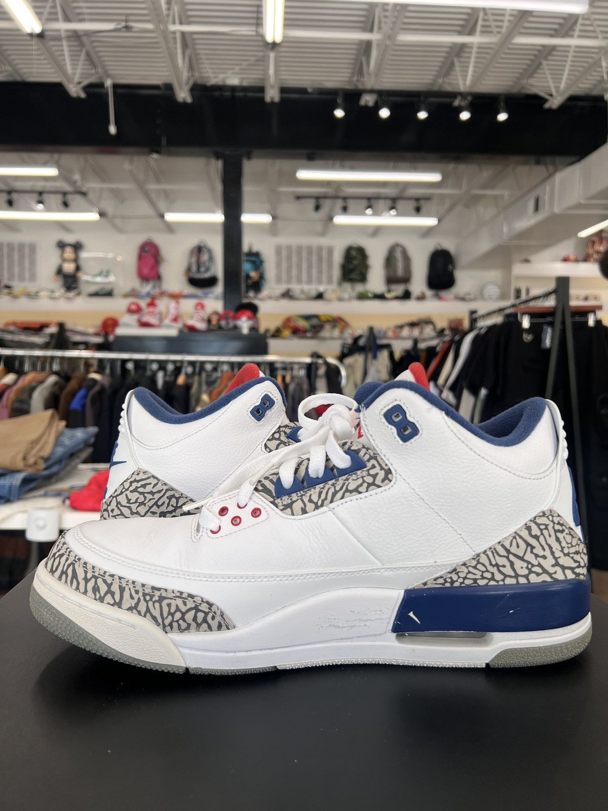 Jordan Brand Air Jordan 3 True Blue Sz. 12 (2016) Size US 12 / EU 45 - 3 Thumbnail