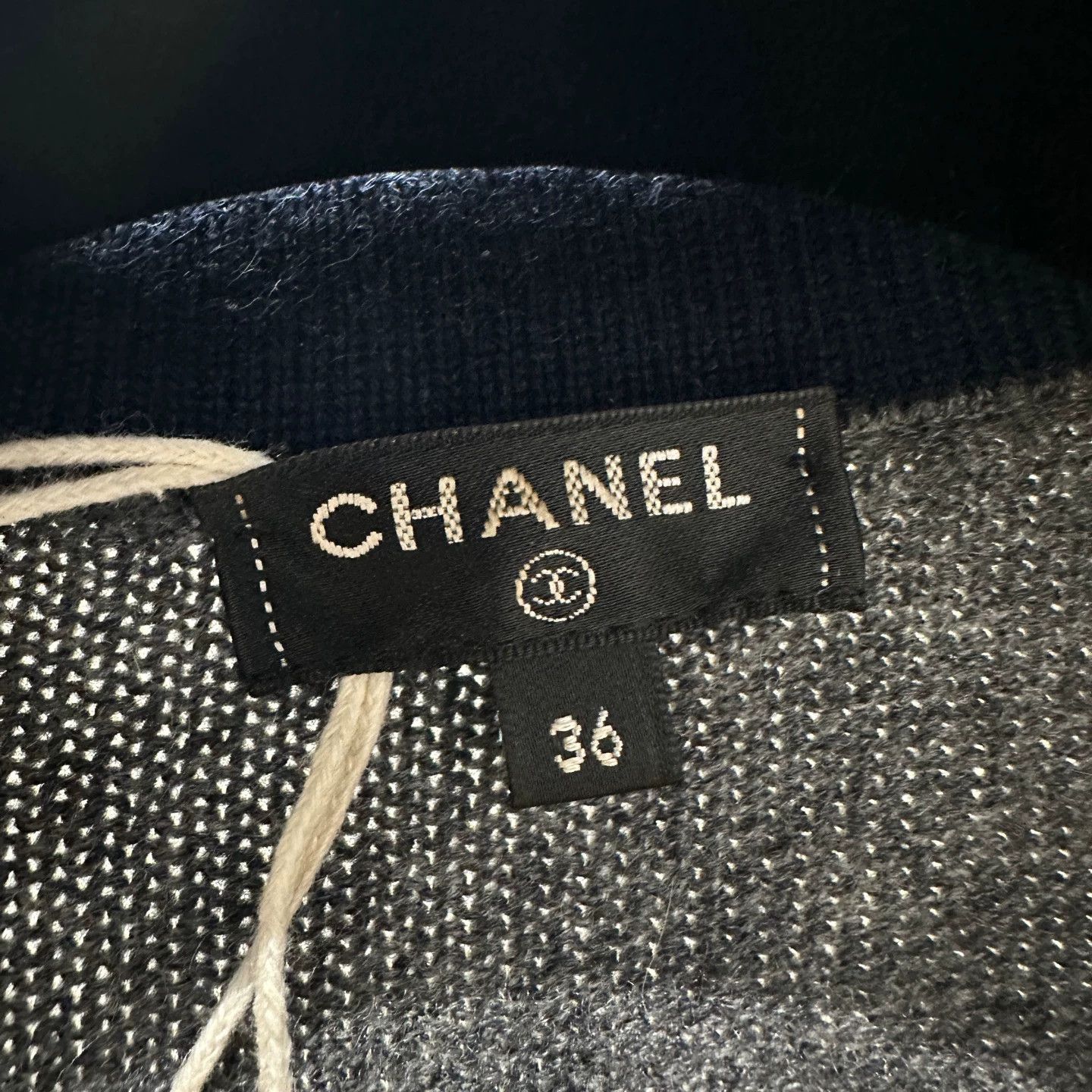 Chanel Chanel apr110 Blue-Gray 2-Pocket Cashmere Jumper 36 Size XS / US 0-2 / IT 36-38 - 3 Thumbnail