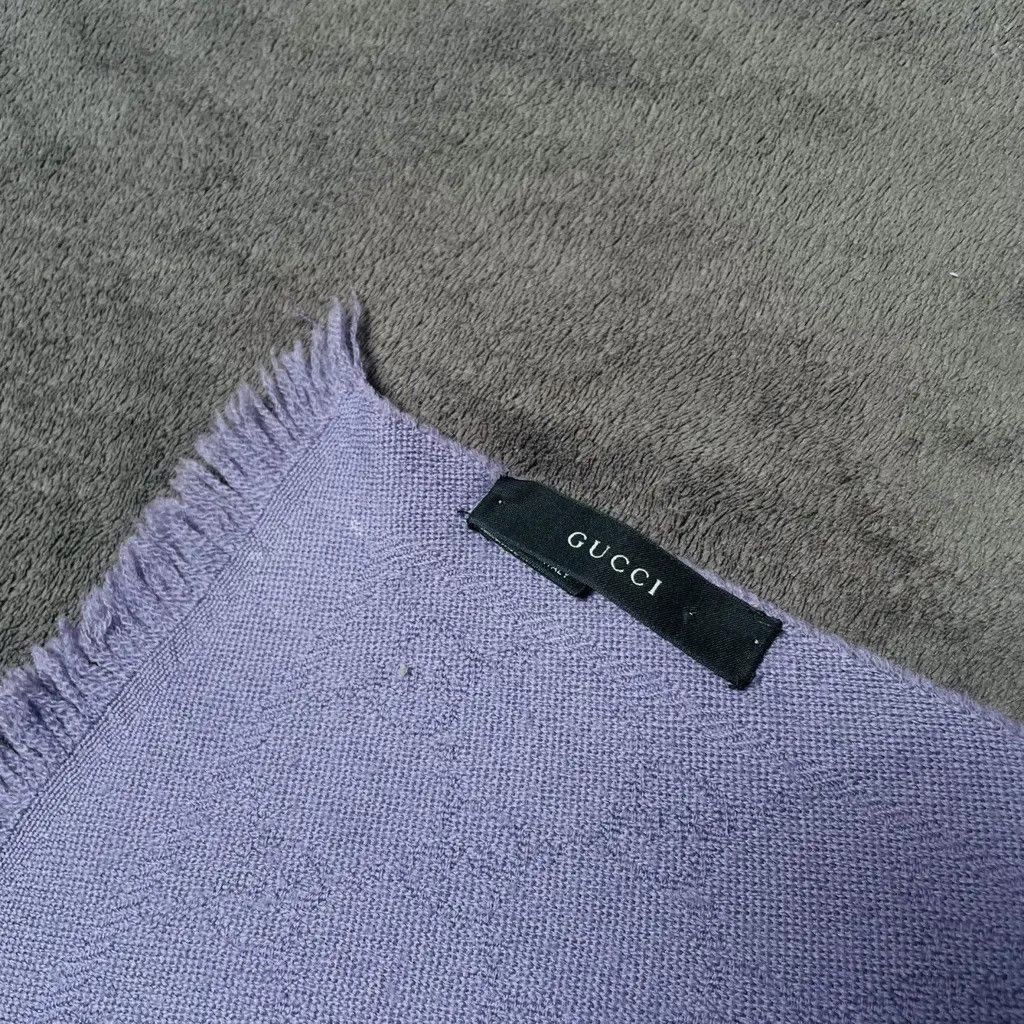 Gucci Gucci Wool Monogram Scarf Measurements: Onesize Size ONE SIZE - 6 Thumbnail