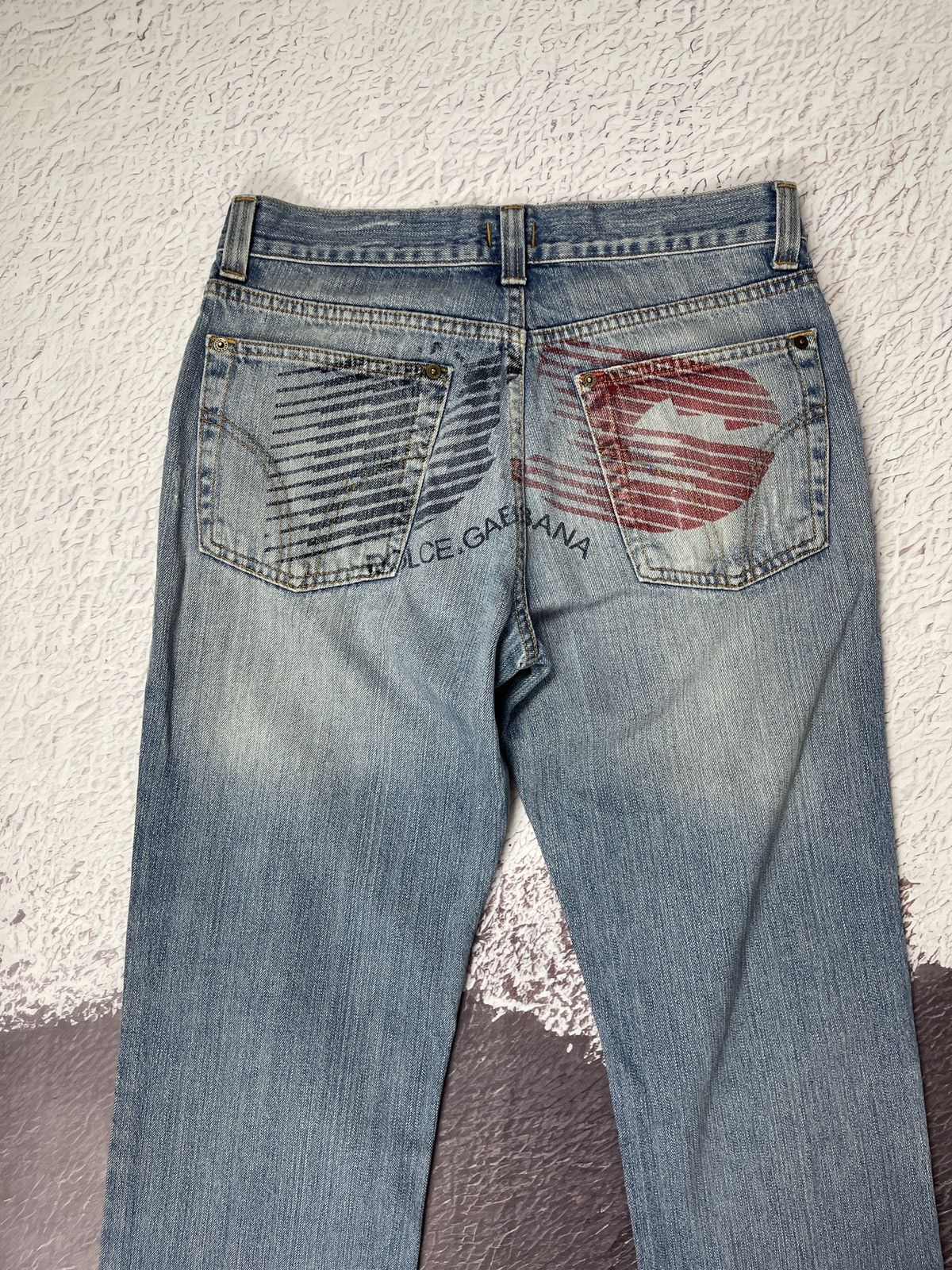 Dolce & Gabbana Dolce & Gabbana vintage big painted logo distressed denim Size US 32 / EU 48 - 12 Thumbnail