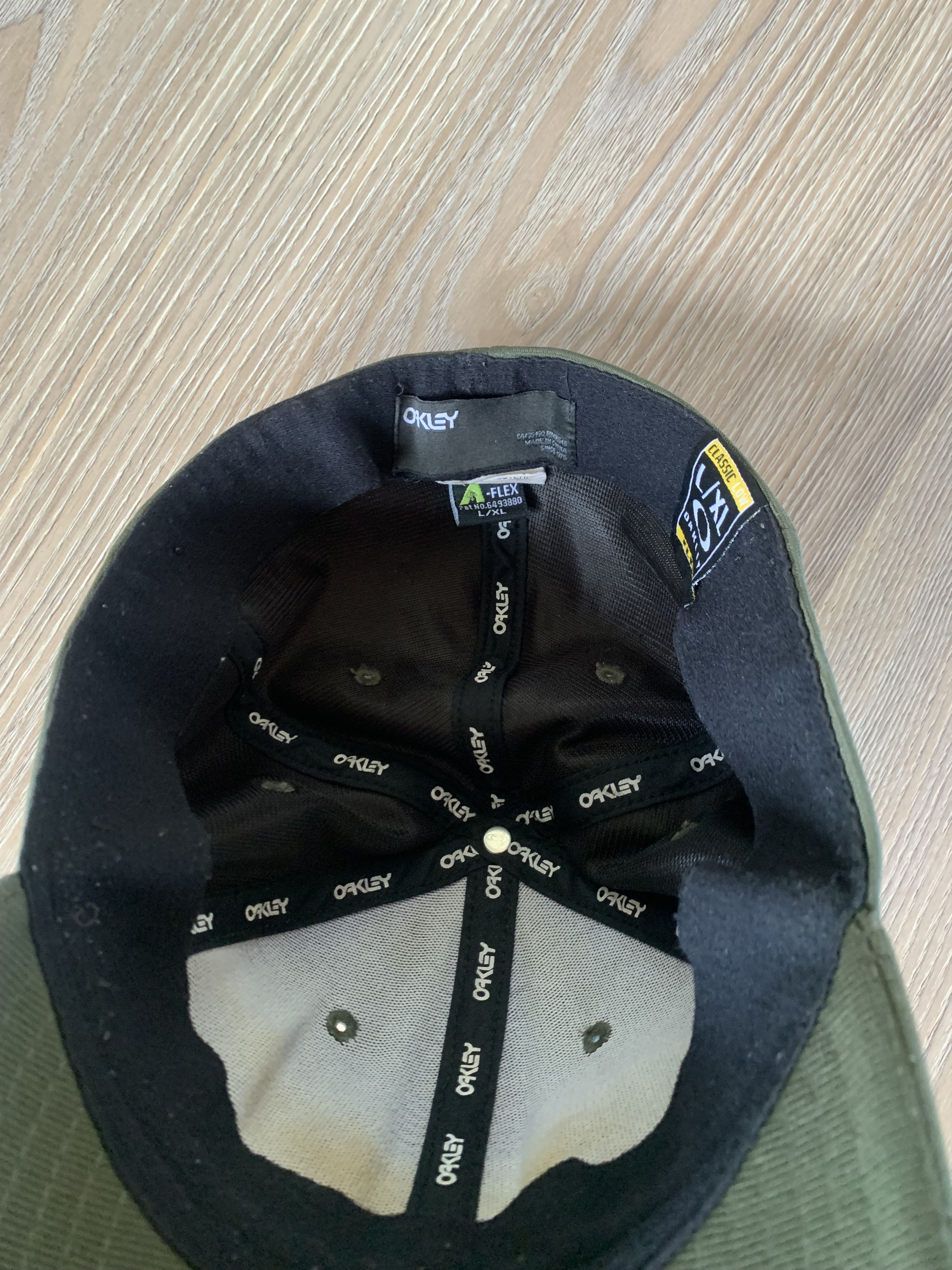 Oakley Oakley 6 Panel Stretch Embossed Hat Size ONE SIZE - 9 Thumbnail