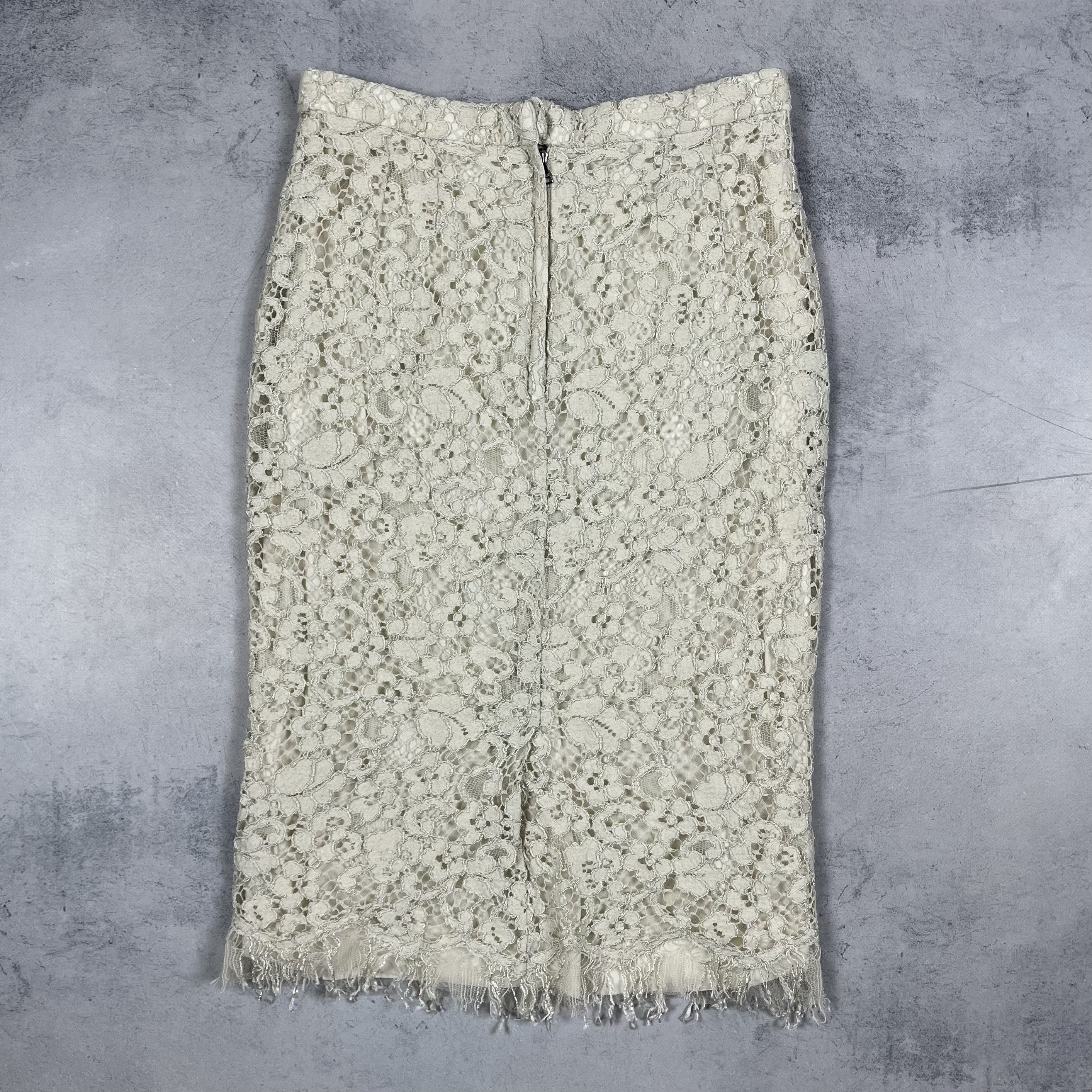 Dolce & Gabbana Vintage Dolce & Gabbana Lace Midi Skirt 2000’s Size 28" / US 6 / IT 42 - 10 Thumbnail