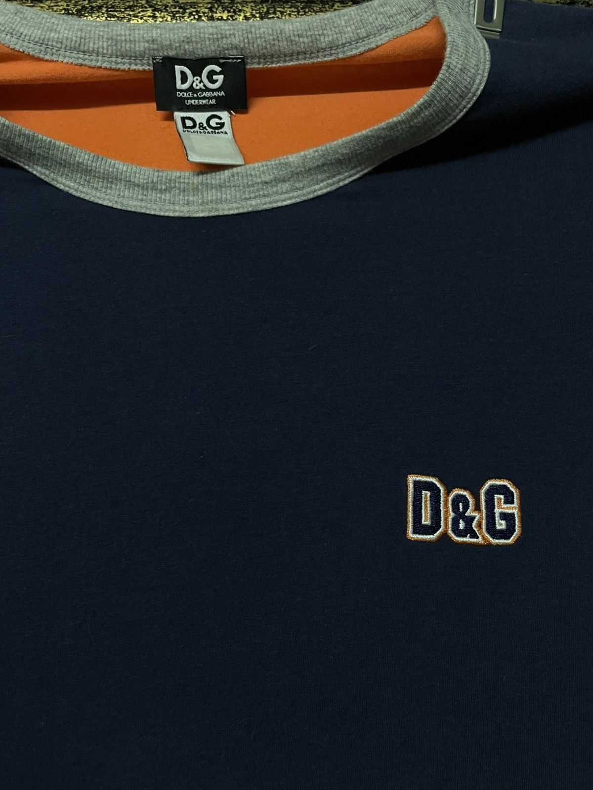 Dolce & Gabbana Vintage Designer Dolce & Gabbana Small Logo Pop Tshirt Size US S / EU 44-46 / 1 - 4 Thumbnail