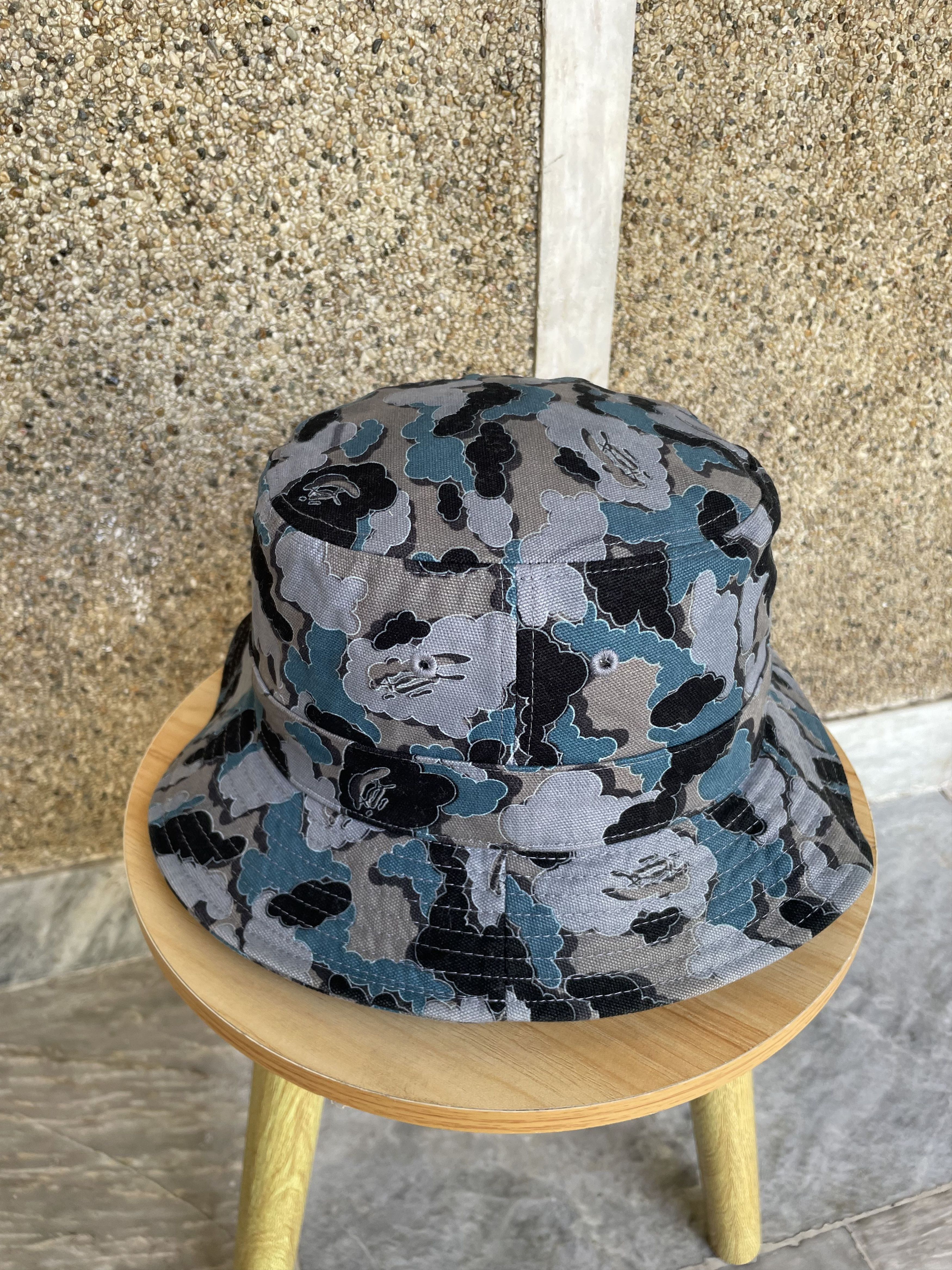 Bape × Kaws Bape x Kaws Cloud Camo Bucket Hat Size ONE SIZE - 7 Thumbnail
