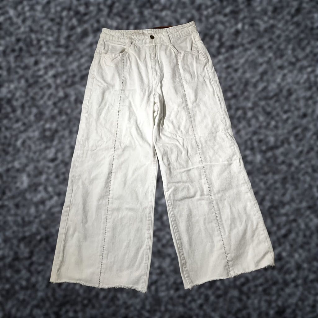 Anthropologie VINTAGE Anthropologie Pilcro And Letterpress Jeans Womens 28 White Wide Leg Crop Boho Size 28" / US 6 / IT 42 - 1 Thumbnail
