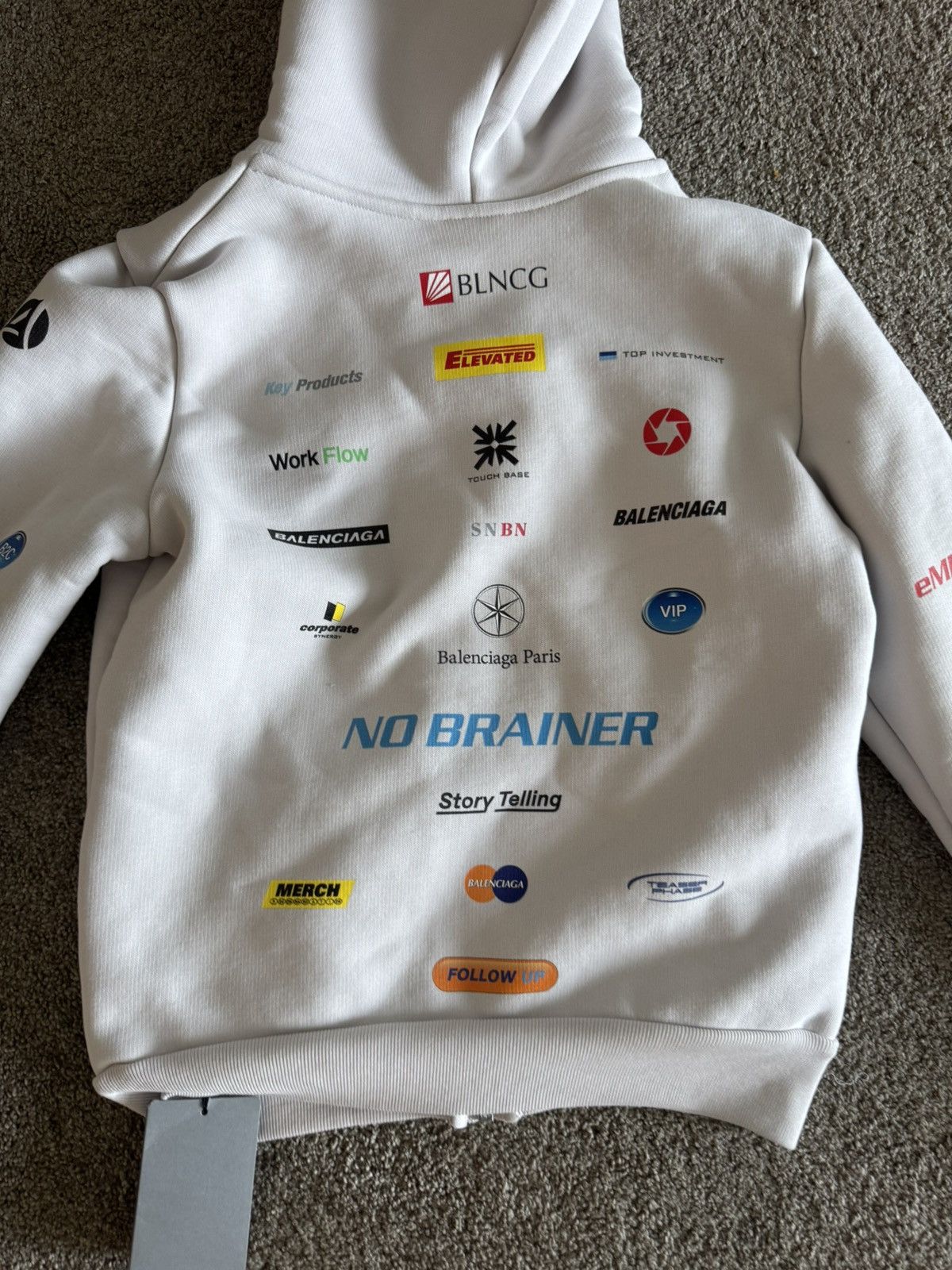 Balenciaga Balenciaga Business English Logo Zip Hoodie White Size S NWT Size S / US 4 / IT 40 - 6 Thumbnail