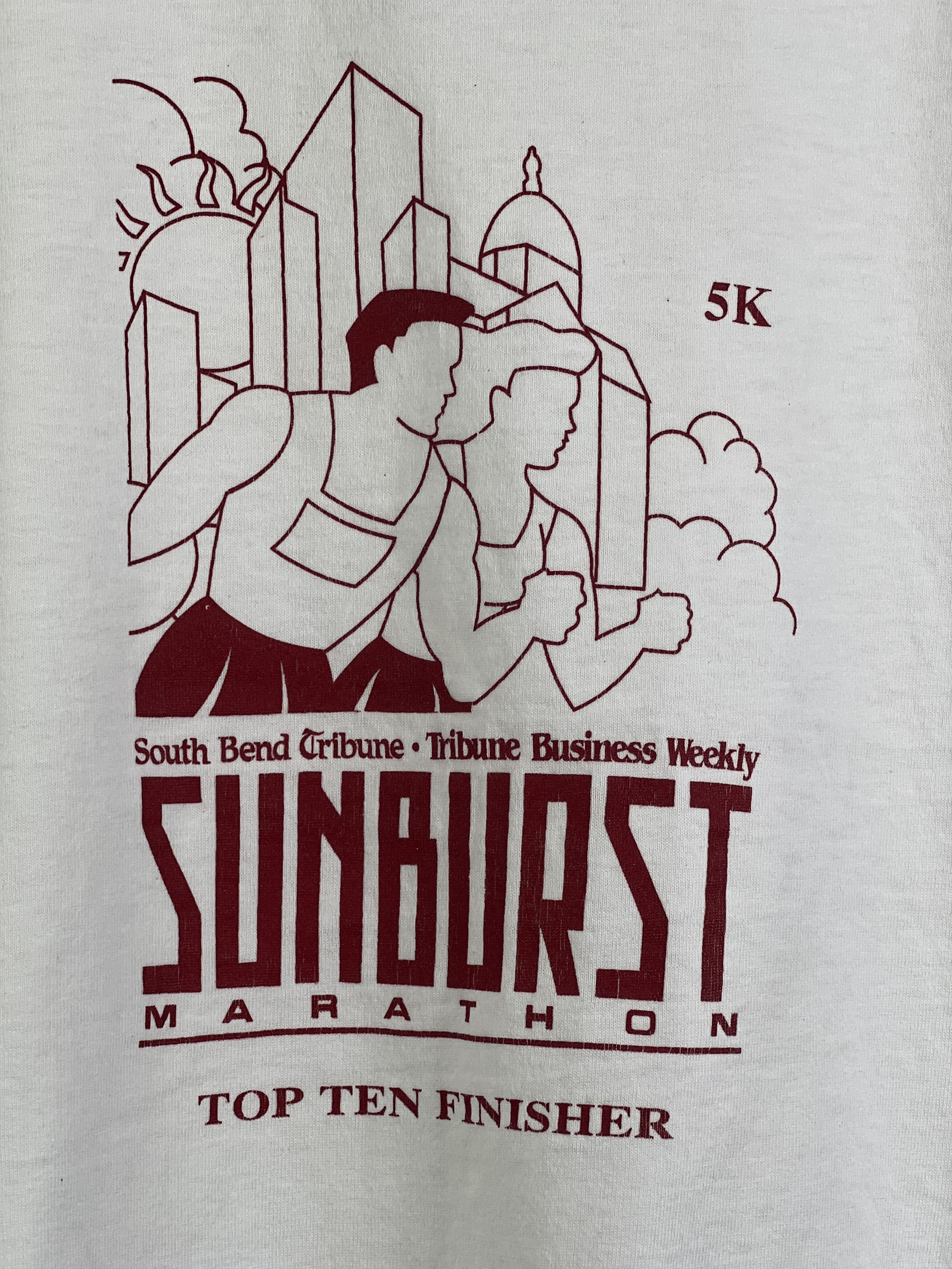 Vintage No.4767 Vintage 90s Sunburst Marathon Graphic Tee (L) Size US L / EU 52-54 / 3 - 2 Thumbnail