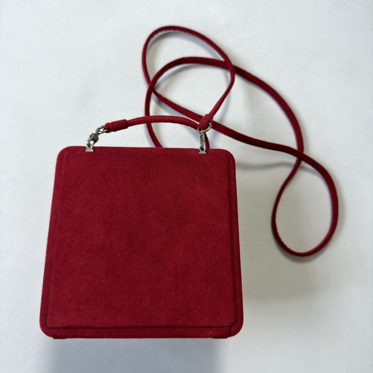 Maison Margiela A/W 10 Red Velvet ‘Trinket Box’ Hand Bag Size ONE SIZE - 5 Thumbnail