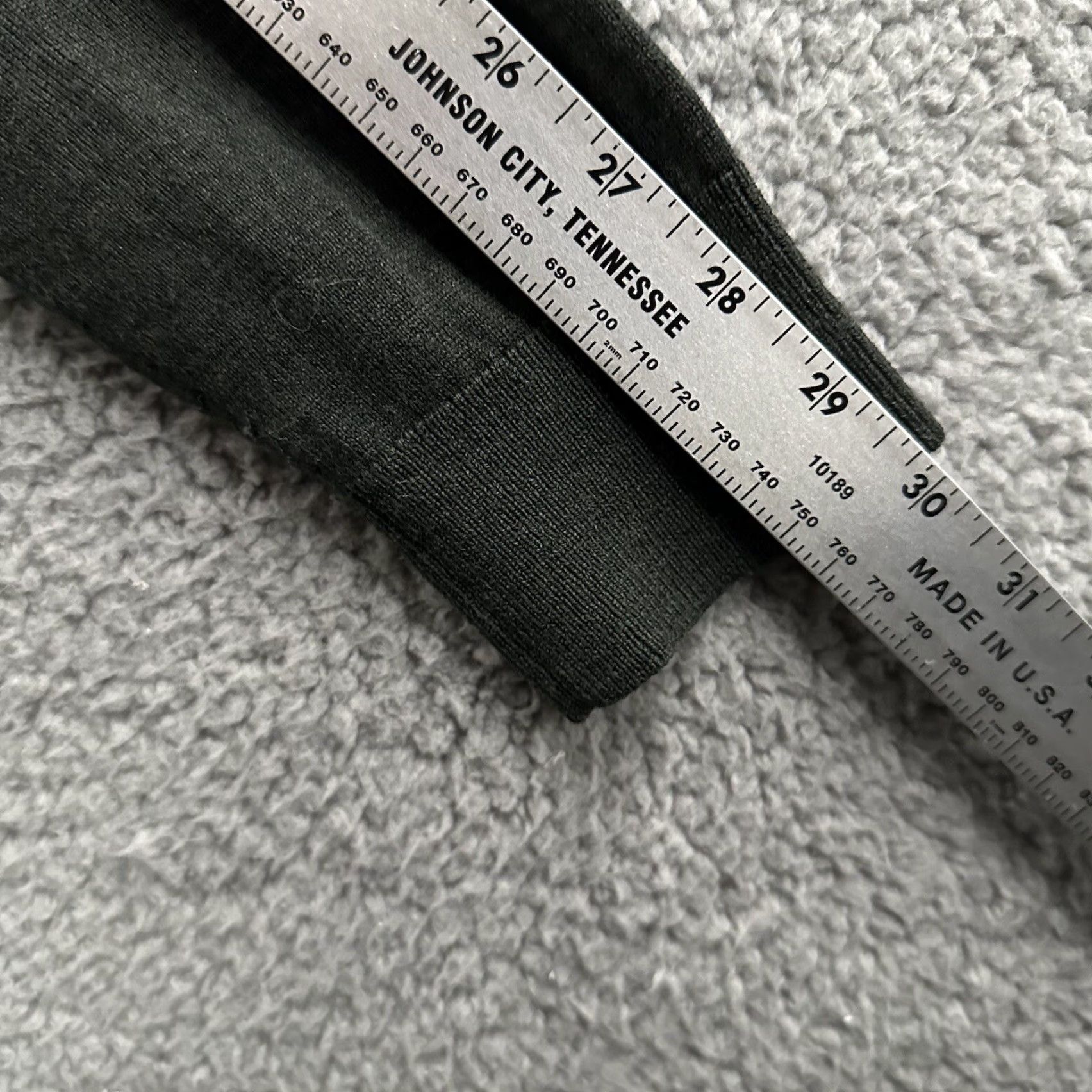 Uniqlo Uniqlo Mens Sweater Green Long Sleeve V-Neck 100% Wool Size Medium Size US M / EU 48-50 / 2 - 7 Thumbnail