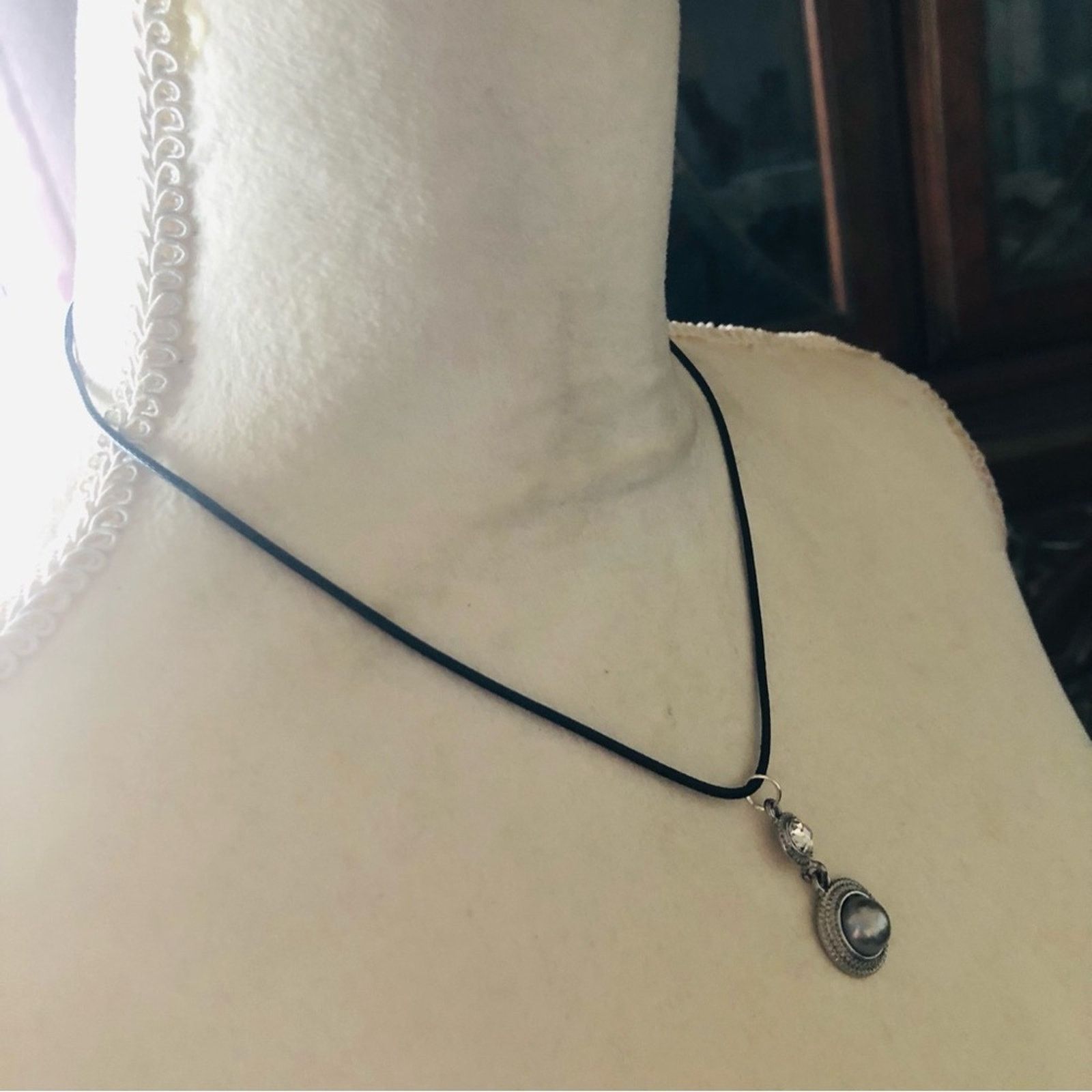 Jewelry Silver pearl glass stone pendant on leather cord necklace Size ONE SIZE - 3 Thumbnail