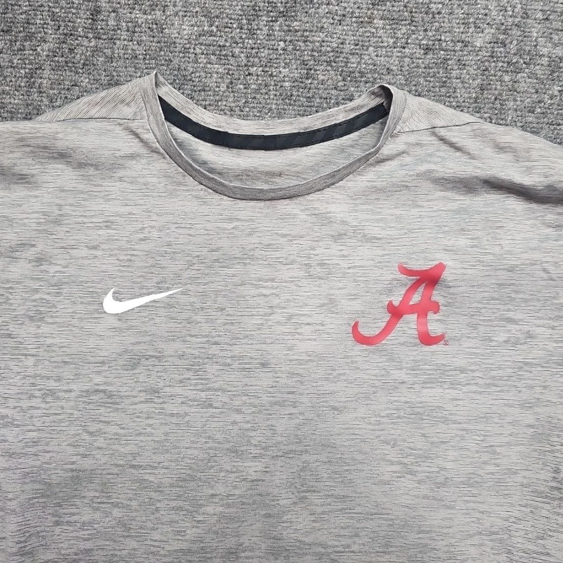Nike Nike Alabama Crimson Tide T-Shirt Men XL Gym Gray Dri-FIT Tee A Script Logo Size US XL / EU 56 / 4 - 2 Thumbnail