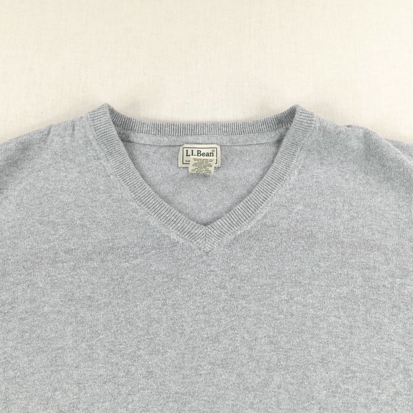Vintage VINTAGE LL Bean Sweater Men XL Tall Gray V-Neck Cotton Cashmere Blend Sunwashed Textured Knit Pullover Regular Big & Tall Mens Girls? Size US XL / EU 56 / 4 - 2 Thumbnail