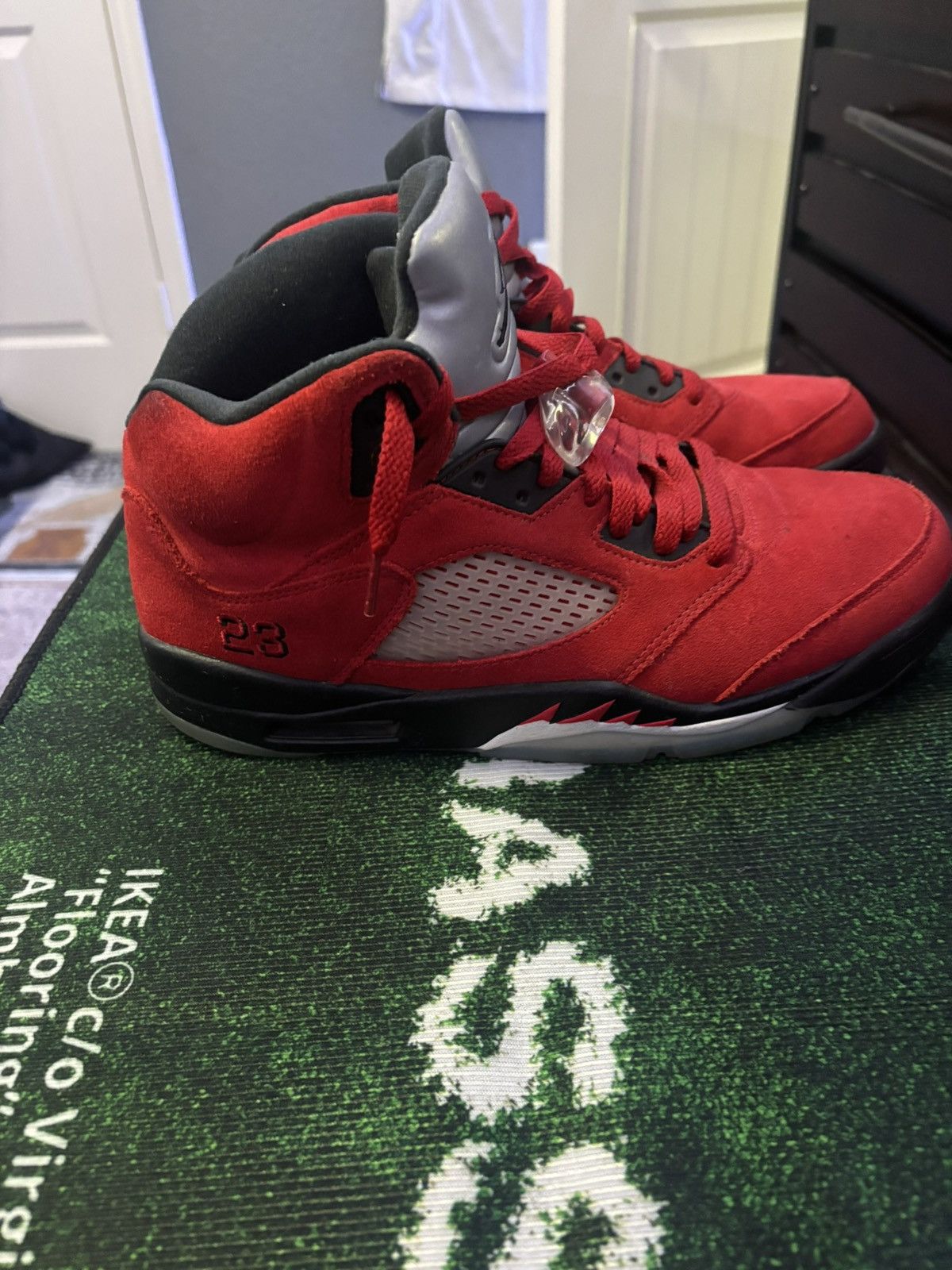 Jordan Brand Jordan 5 Raging Bull Size US 11 / EU 44 - 1 Thumbnail