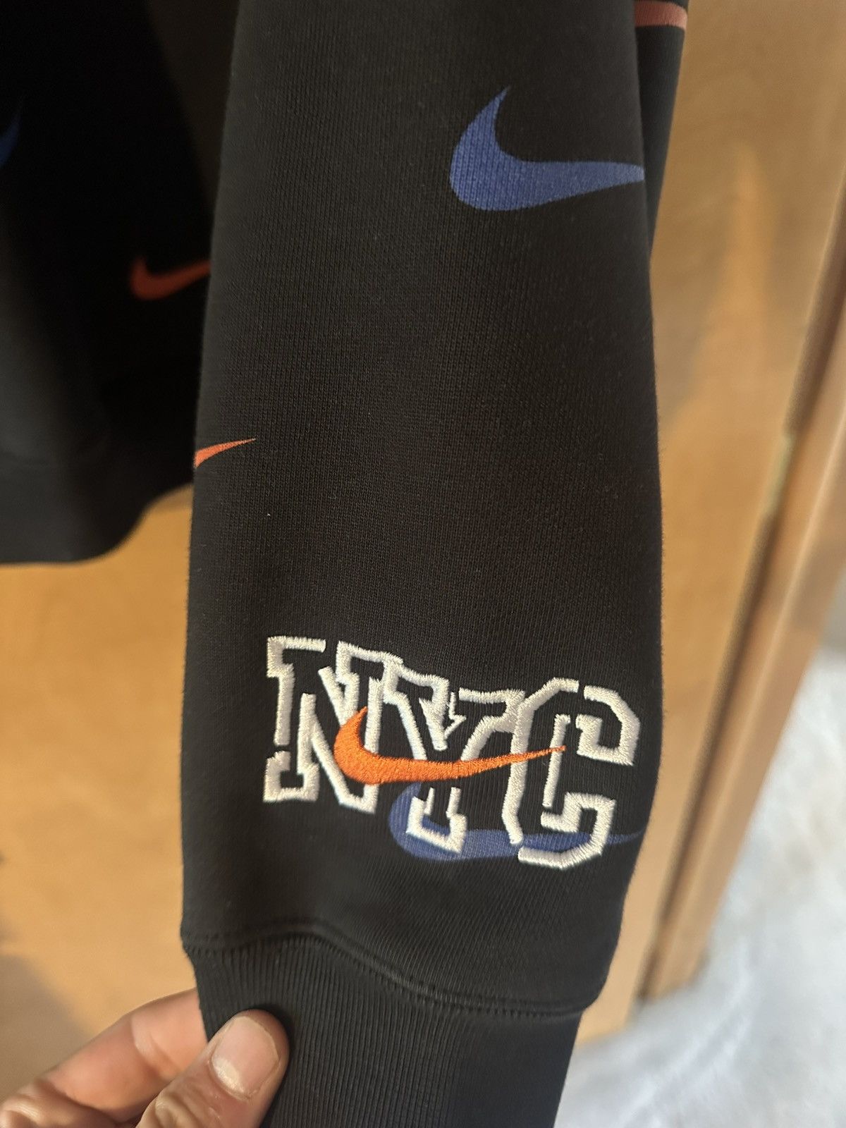 Kith × Nike Kith x Nike NBA Knicks Collab Hoodie 2020 Size US L / EU 52-54 / 3 - 3 Thumbnail