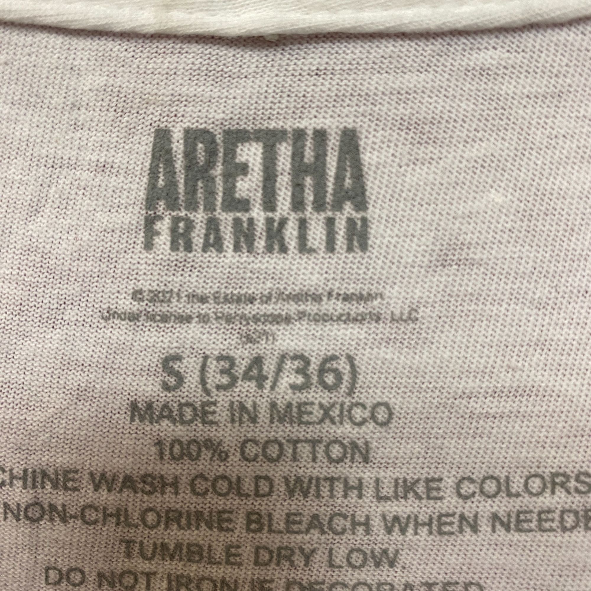 Band Tees Aretha Franklin Groovy Concert Poster Queen of Soul Tee S Size US S / EU 44-46 / 1 - 4 Thumbnail