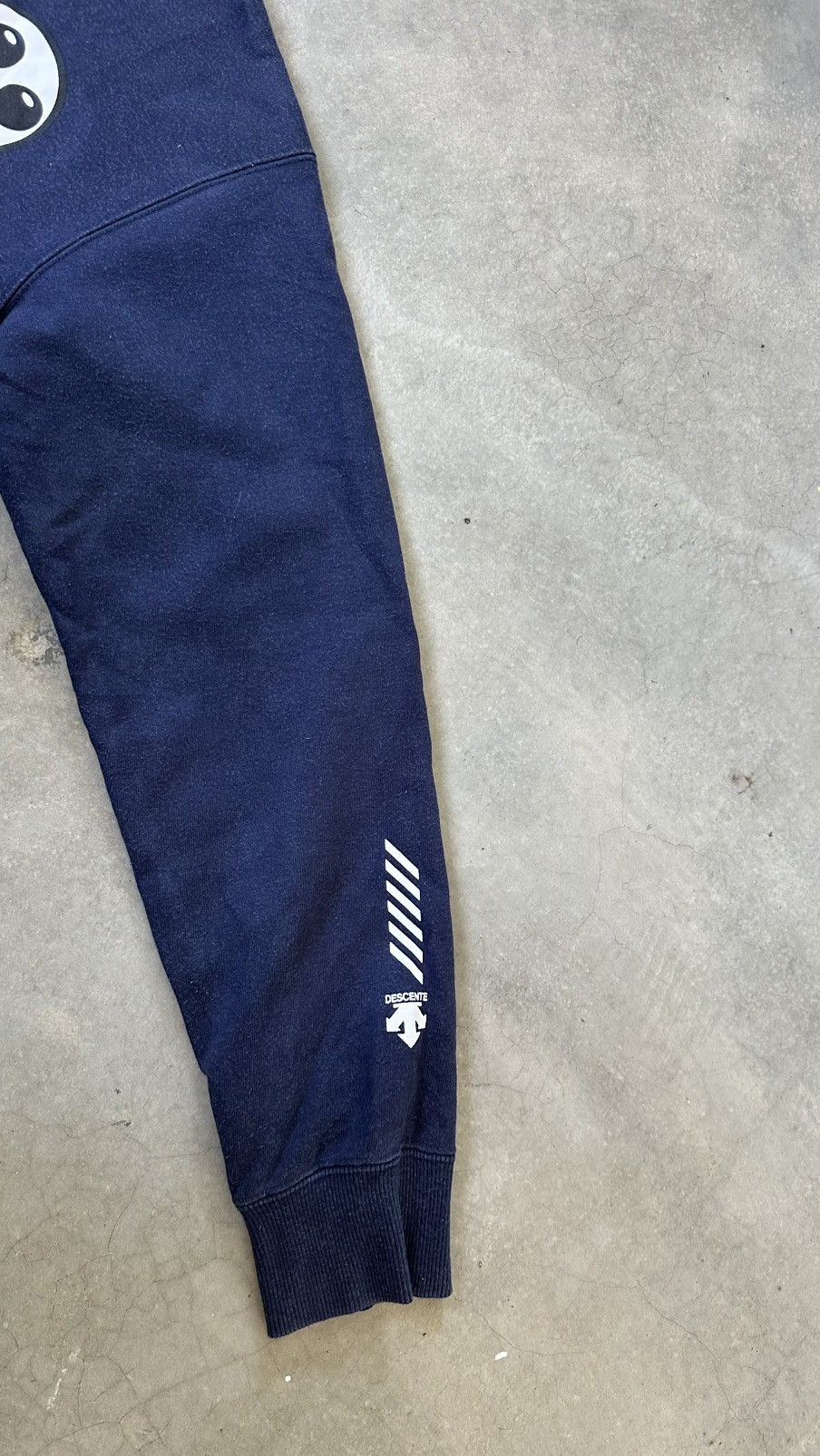 Descente VINTAGE DESCENTE FUJI TELEVISION SWEATSHIRT Size US M / EU 48-50 / 2 - 5 Thumbnail