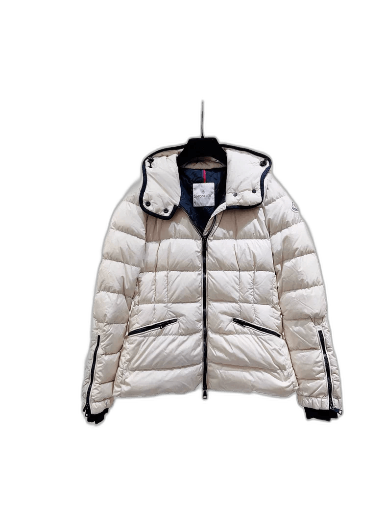 Moncler Moncler Down Jacket in Soft Beige Color Size M / US 6-8 / IT 42-44 - 1 Thumbnail