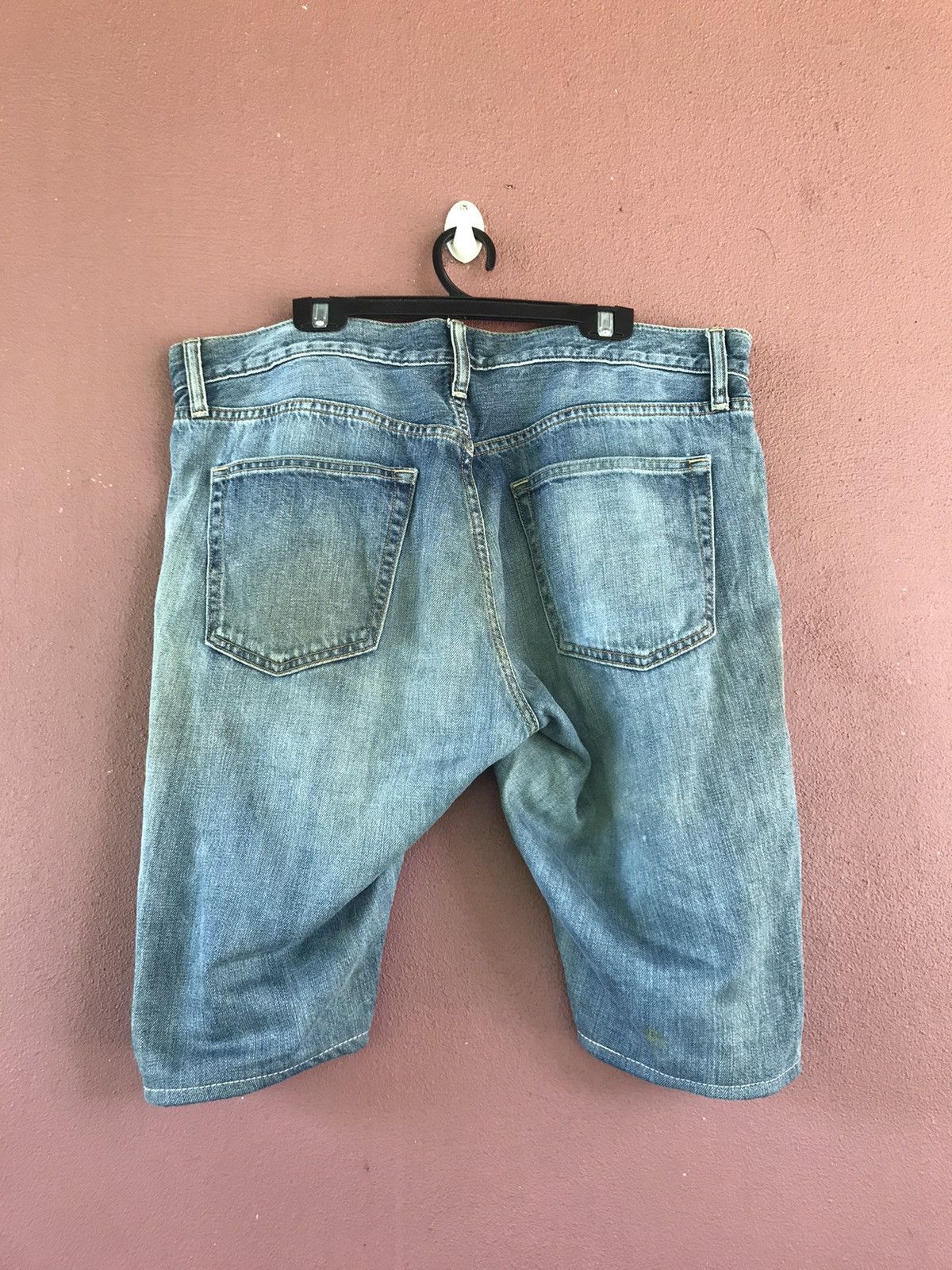 Uniqlo Uniqlo selvedge denim short jeans Size US 36 / EU 52 - 2 Thumbnail