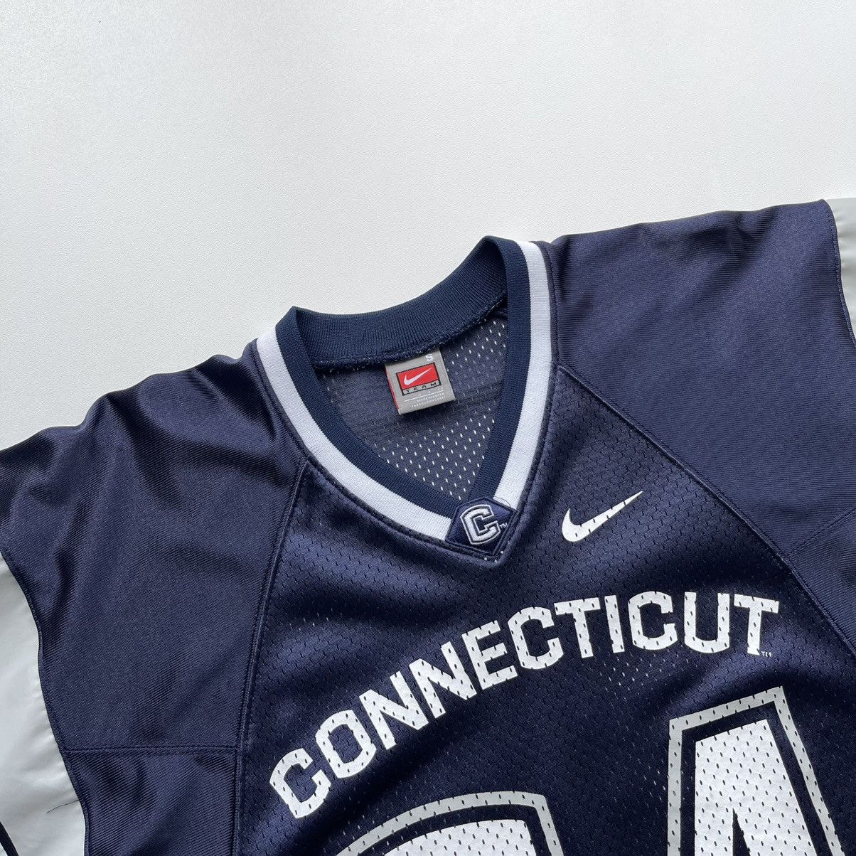 NBA × Nike × Vintage Nike UConn Connecticut Huskies Ray Allen #34 Vintage Jersey Size US S / EU 44-46 / 1 - 3 Thumbnail