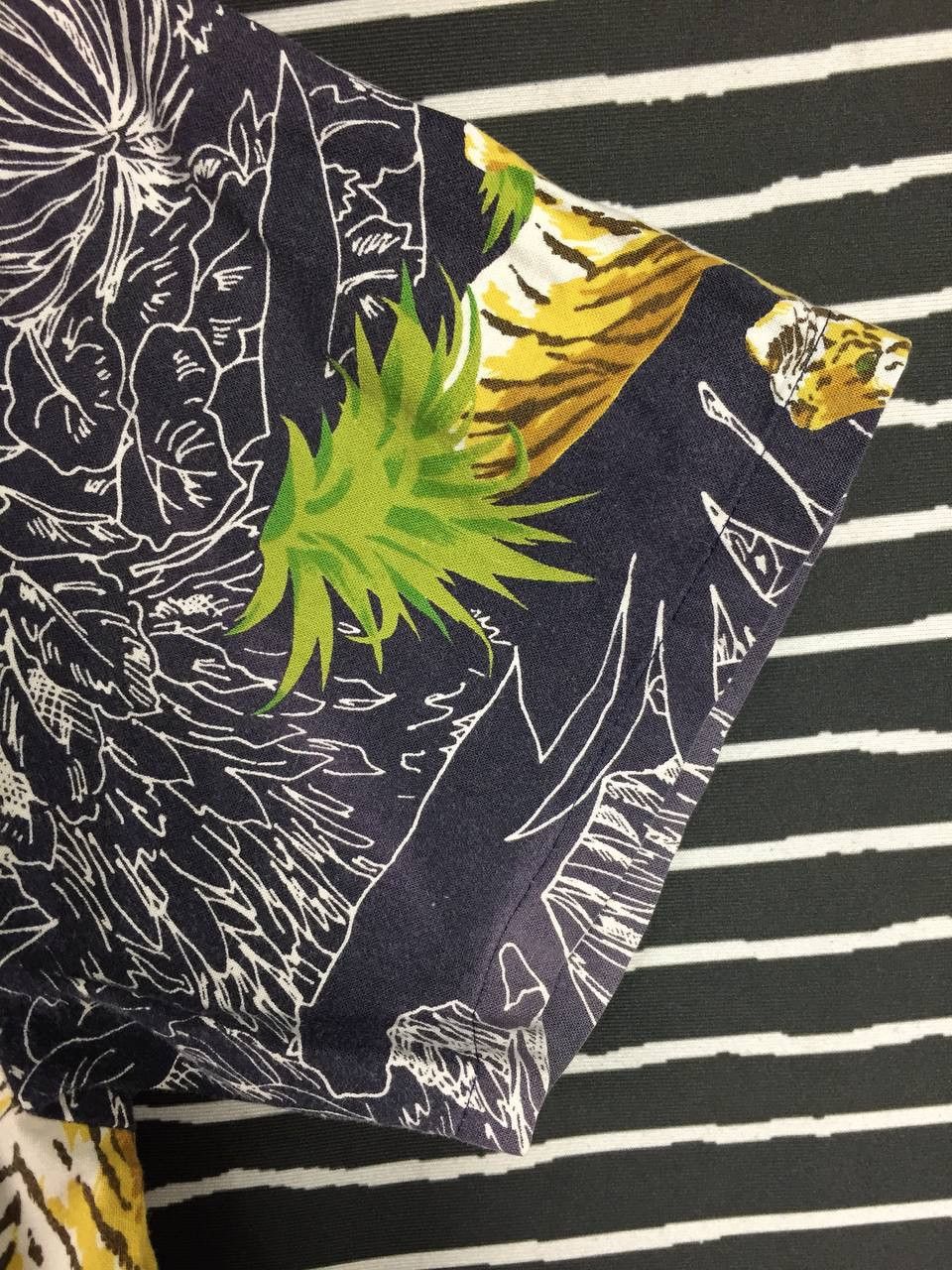 Vintage Vtg Foret Safari Animal Tropical All-Over Print Camp Shirt Size US L / EU 52-54 / 3 - 8 Thumbnail