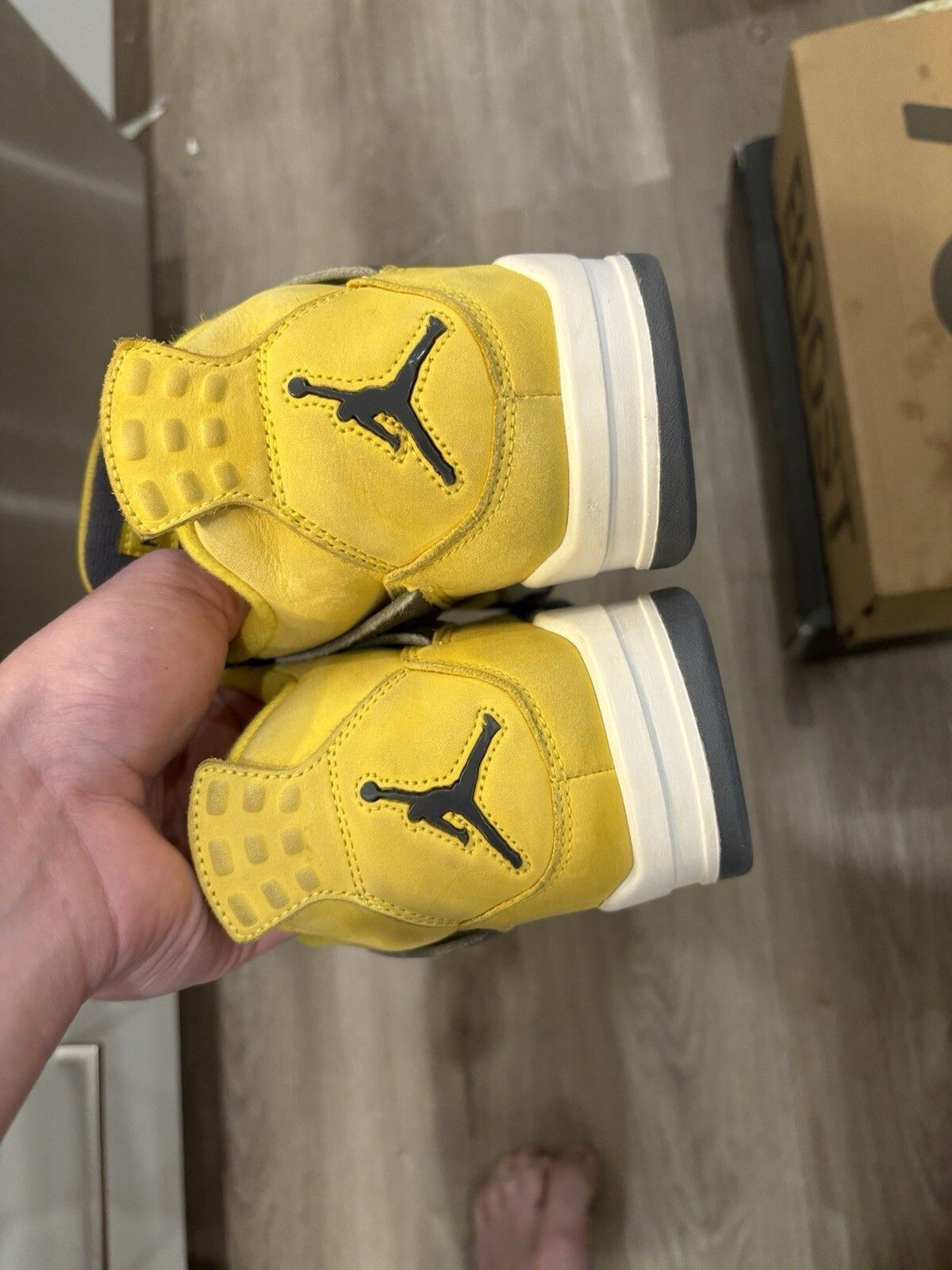 Jordan Brand Air Jordan 4 Retro Lightning Size US 8 / EU 41 - 4 Thumbnail