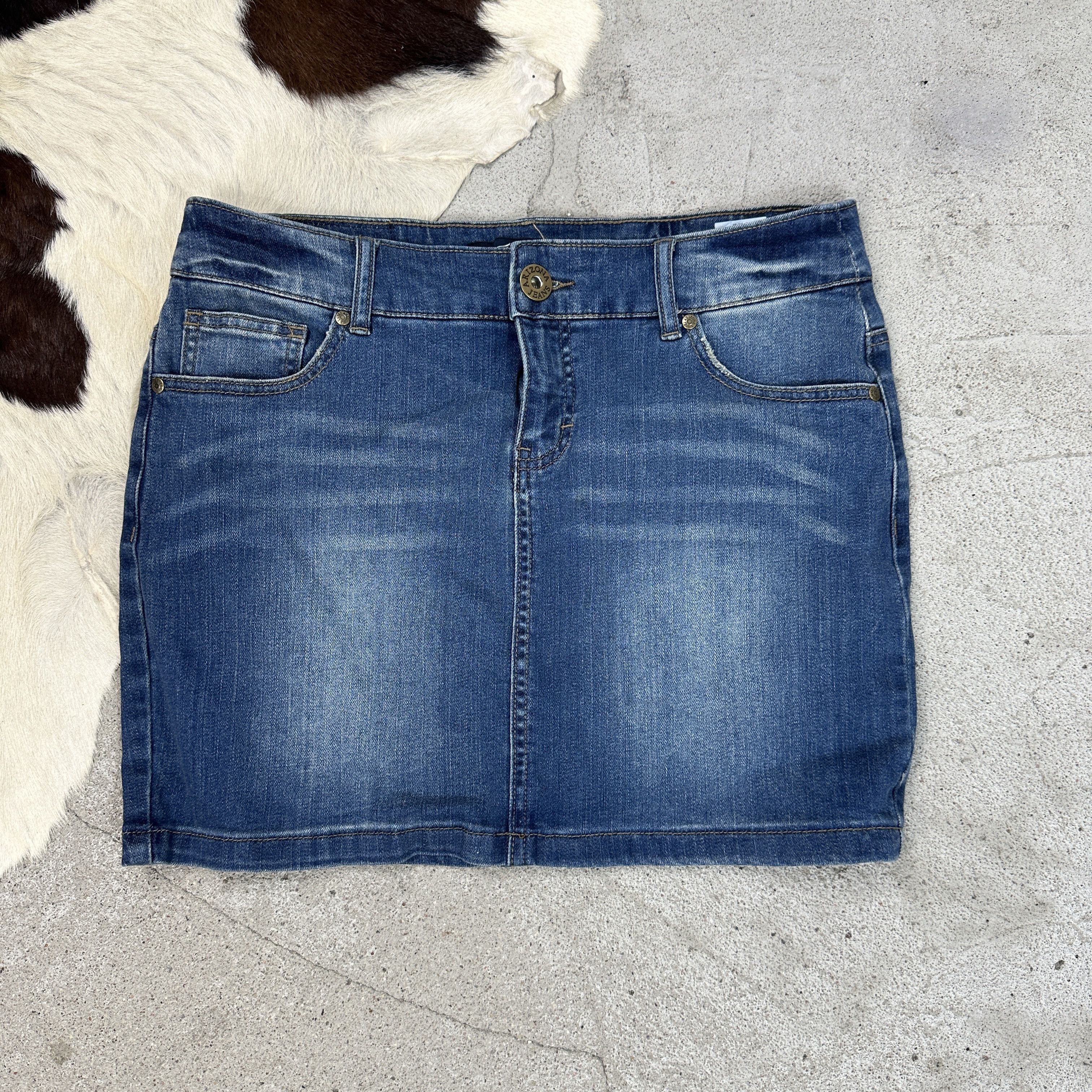 Vintage Vintage Avant Garde Preppy Old money Mini Denim Skirt 00s Size 27" / US 4 / IT 40 - 2 Thumbnail