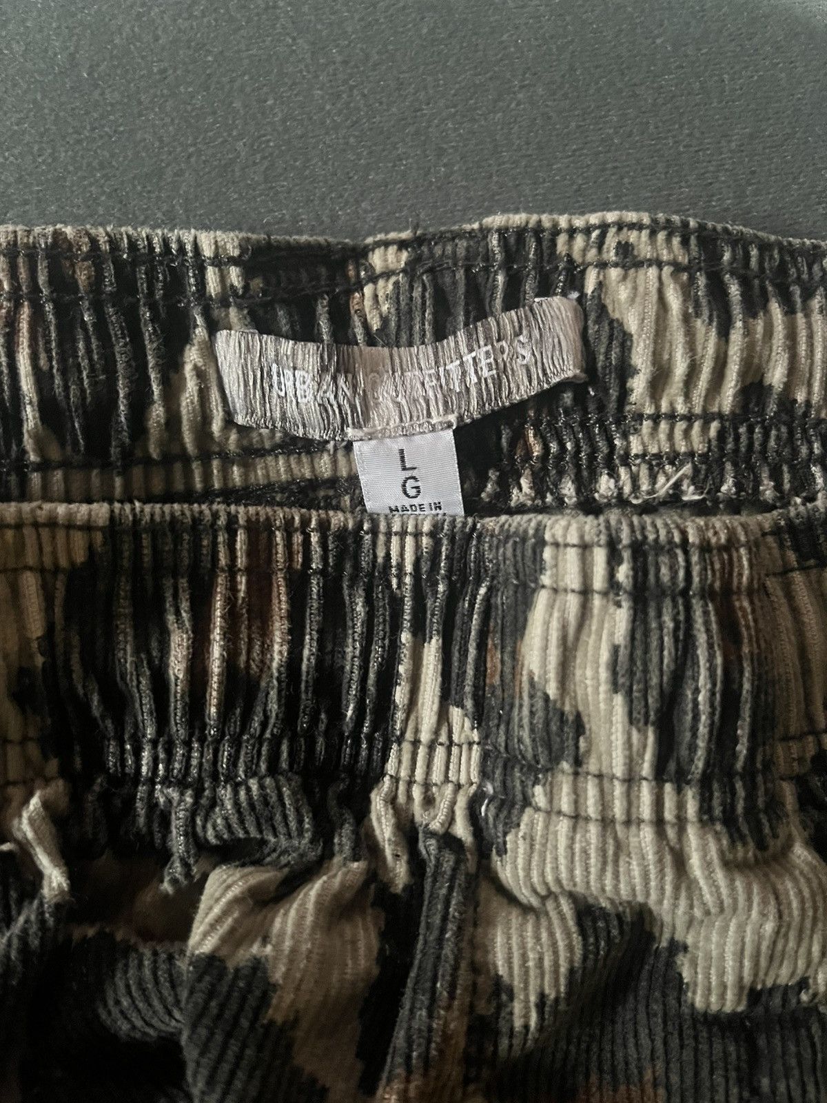 Urban Outfitters CHEETAH PRINT CORDUROYS W A DRAWSTRING Size US 32 / EU 48 - 2 Thumbnail