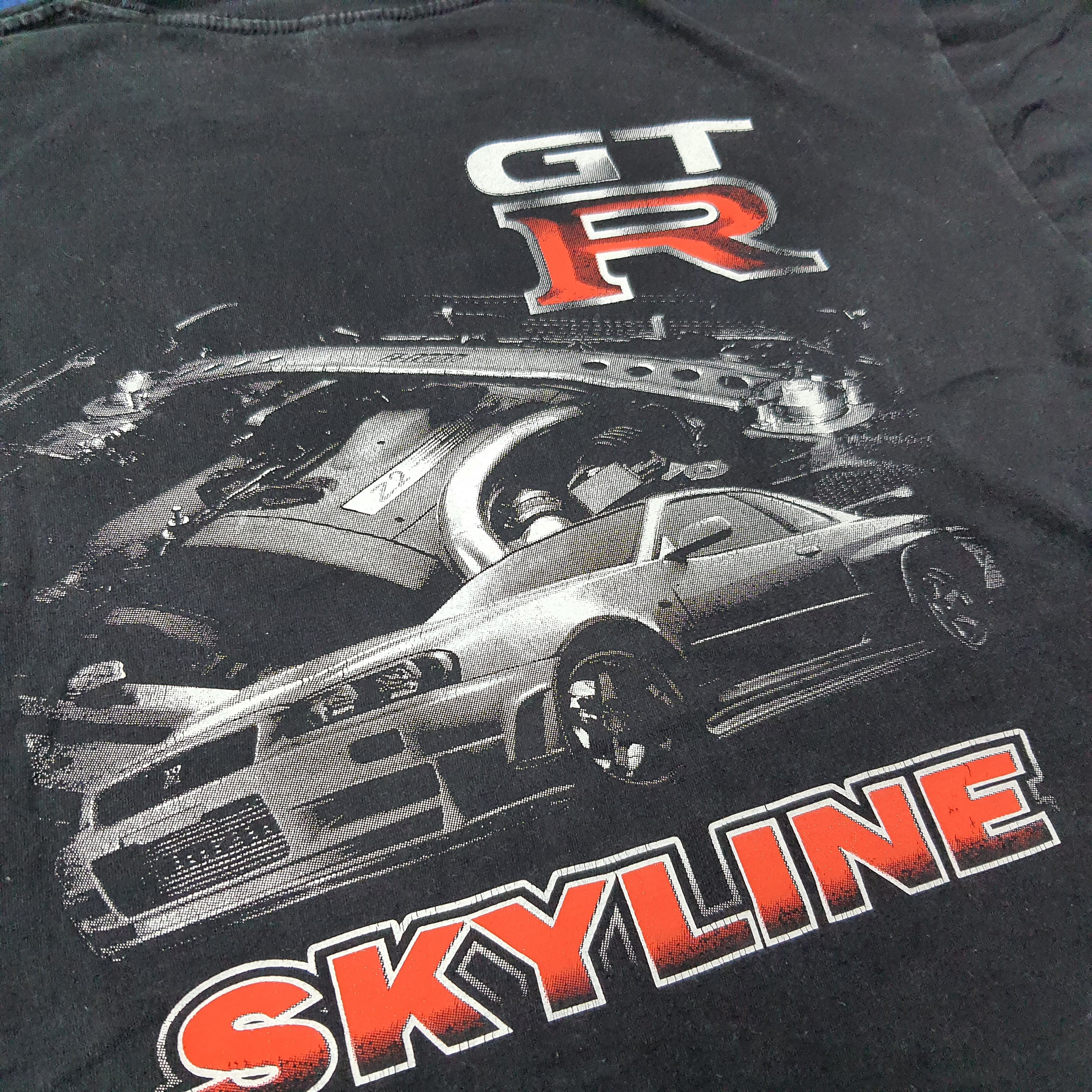 Vintage Vintage Nissan GTR Skyline Motorsports Tshirt C267N13 Size US XL / EU 56 / 4 - 2 Thumbnail