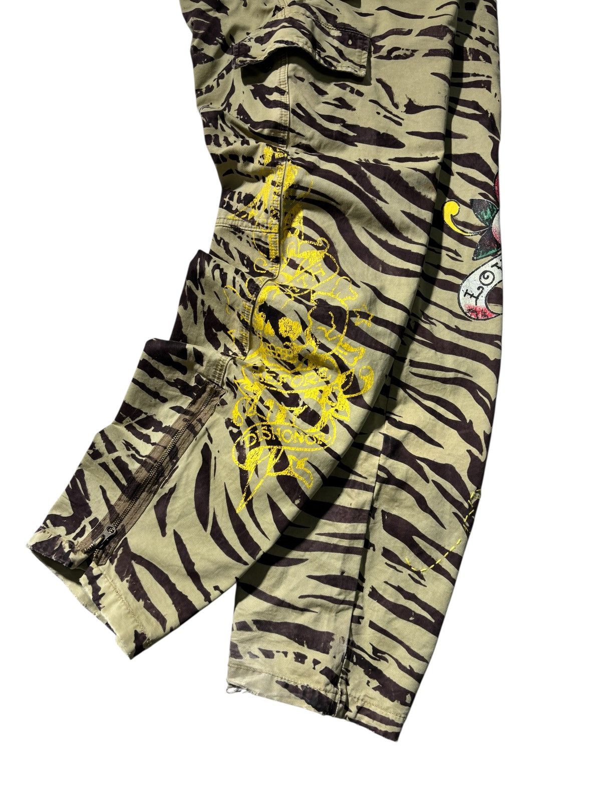 Ed Hardy Y2K Ed Hardy Tiger Printed Camo Cargo Pants Baggy RARE Rap Size US 34 / EU 50 - 4 Thumbnail