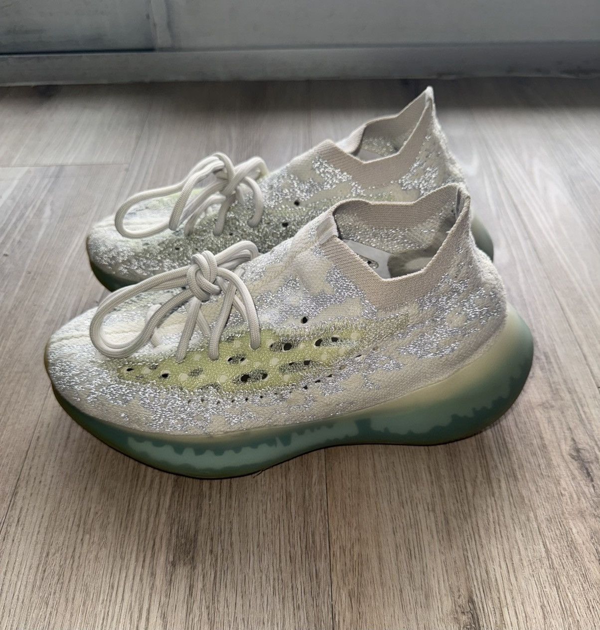 Yeezy Yeezy 380 Alien Blue Size US 8 / EU 41 - 7 Thumbnail