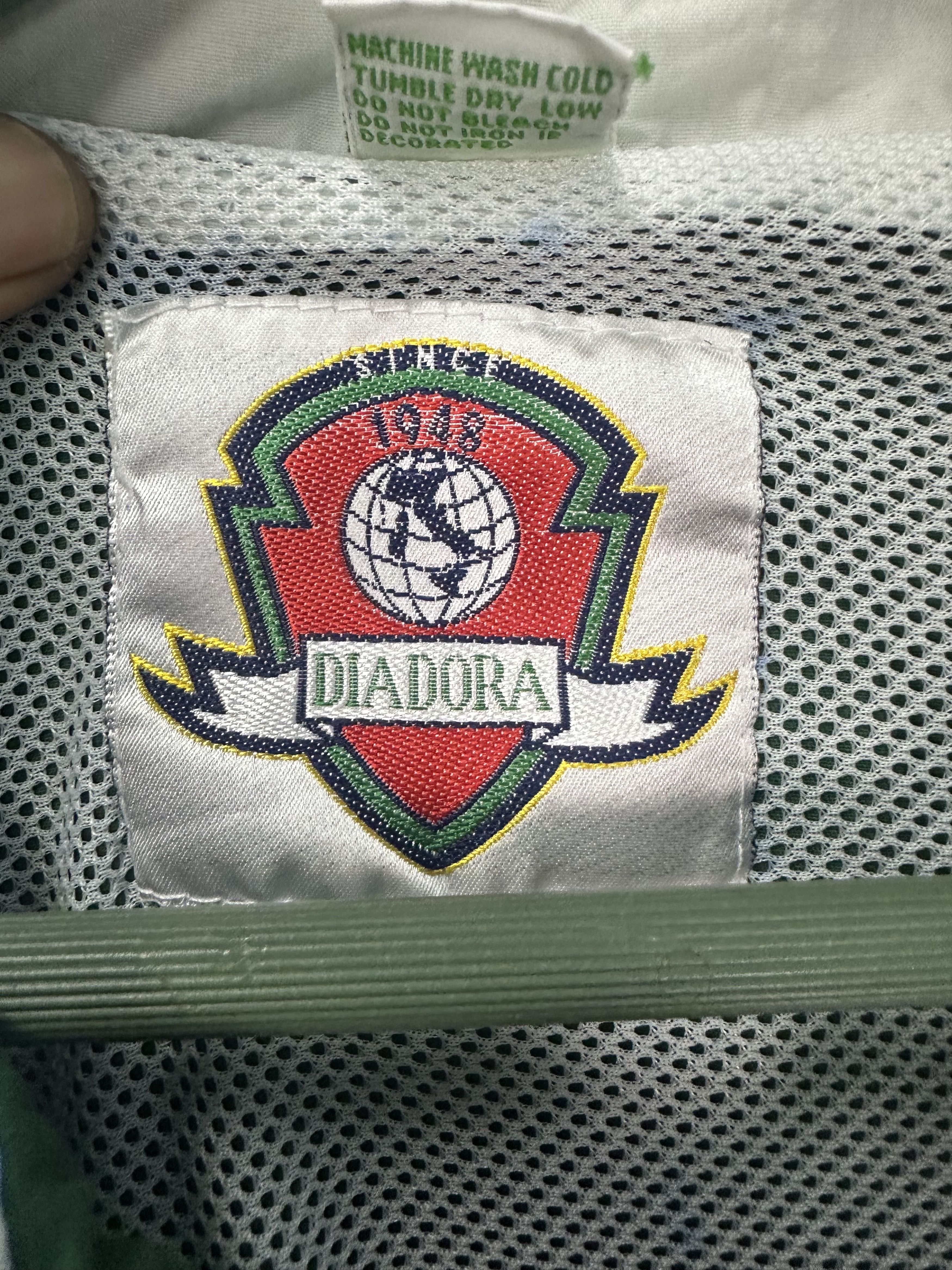 Diadora 90s Vintage Diadora Baggy Nylon Jacket Z327 Size US M / EU 48-50 / 2 - 13 Thumbnail