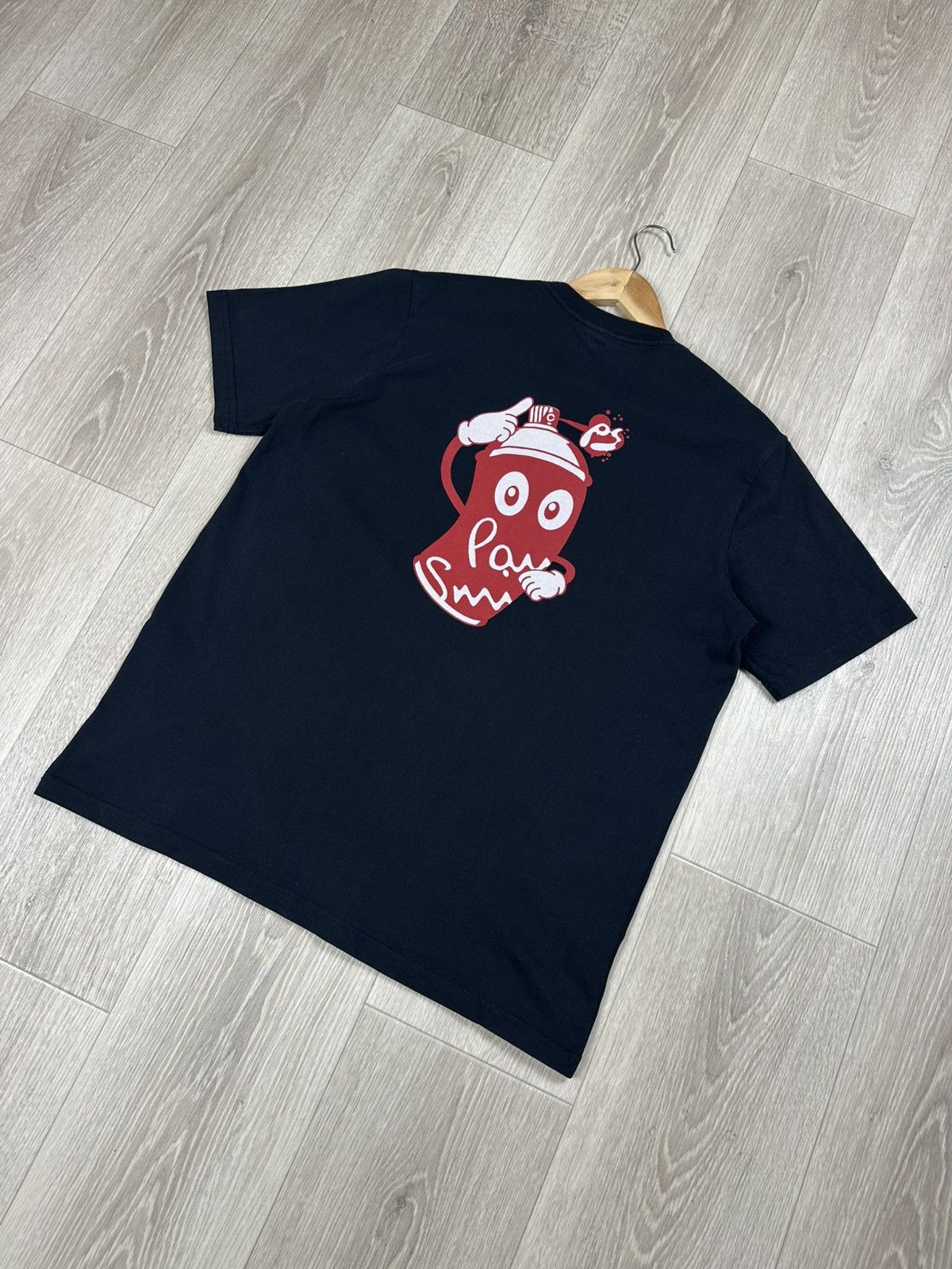 Paul Smith Paul Smith Spray Can Back Print T-Shirt Size US L / EU 52-54 / 3 - 7 Thumbnail