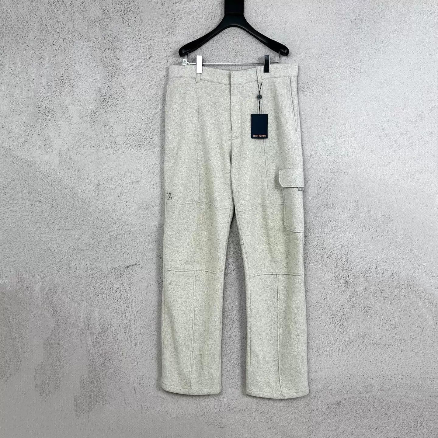 Louis Vuitton LV white wool workwear pants Size US 36 / EU 52 - 1 Thumbnail