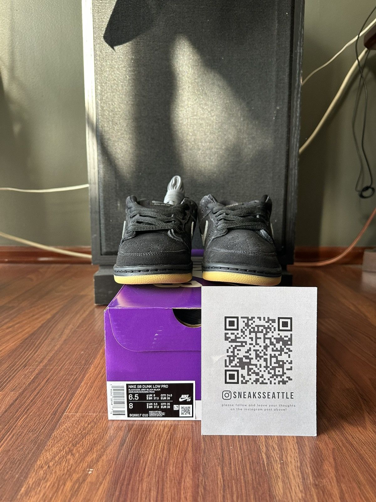 Nike Nike SB Dunk Low Fog (2023) Size 6.5M/8W BQ6817-010 Size US 6.5 / EU 39-40 - 7 Thumbnail