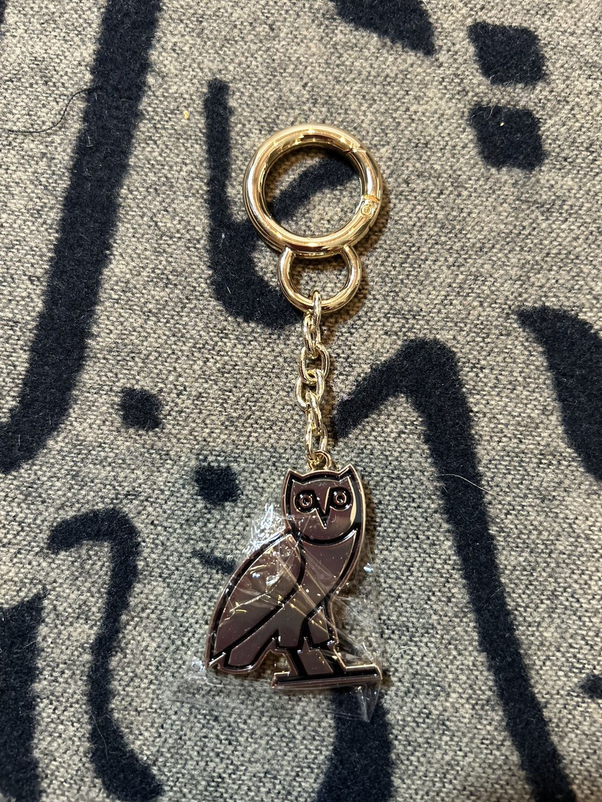 Ovo keychain store