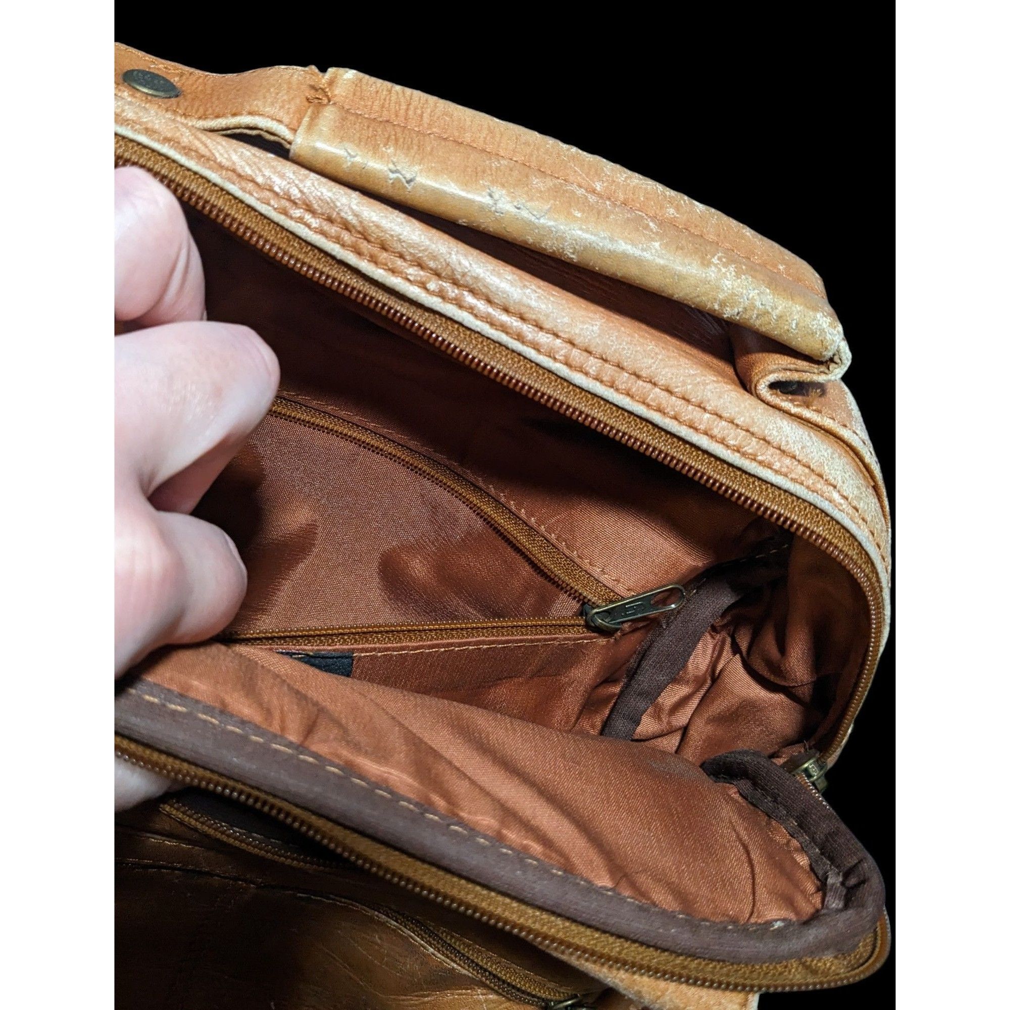 Wilsons Leather Vintage Wilson's Adventure Bound Originals Multi-Pocket Leat Size ONE SIZE - 4 Thumbnail