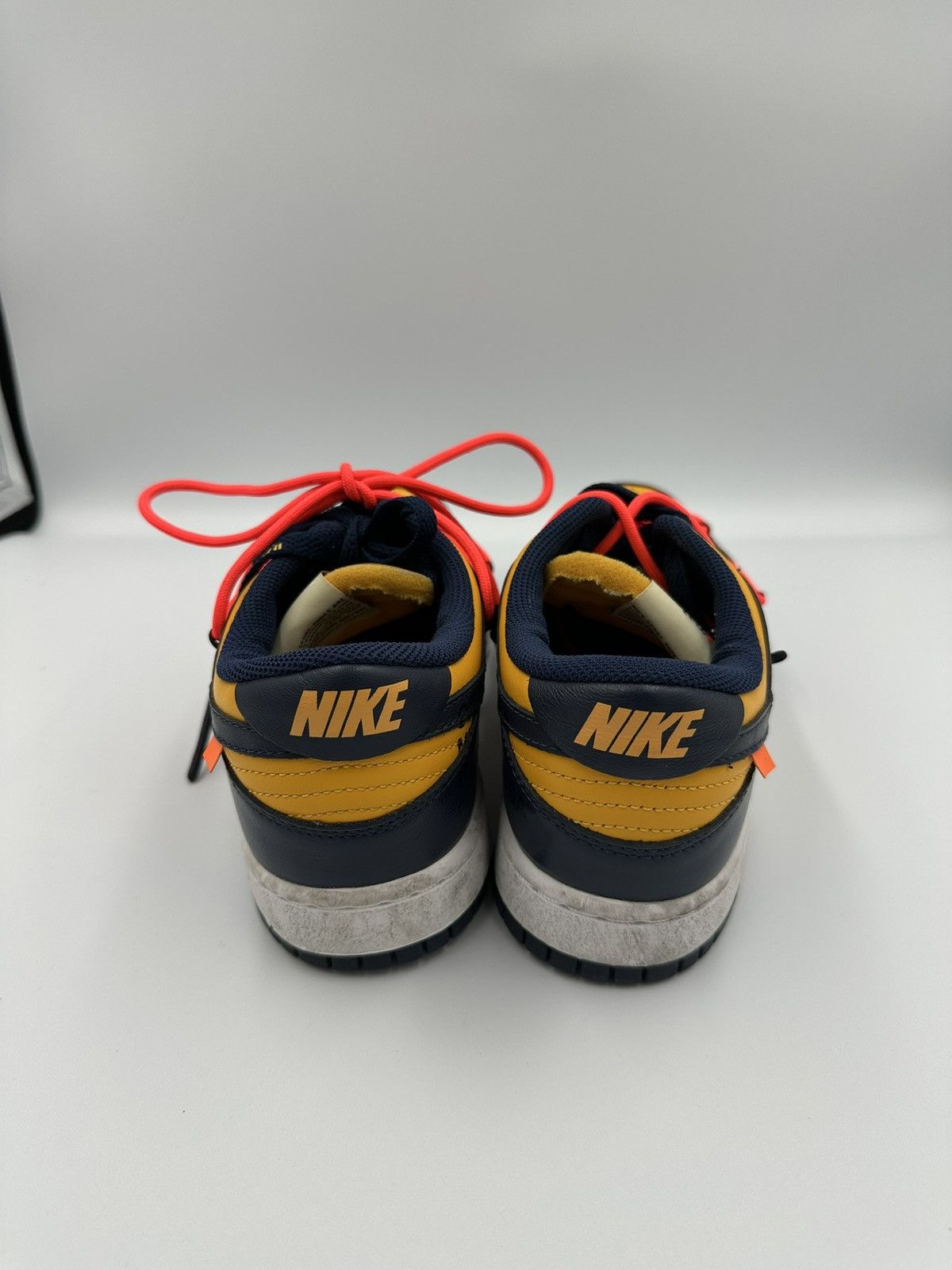 Nike × Off-White Nike Dunk Low Off White University Gold Size US 6 / EU 39 - 3 Thumbnail