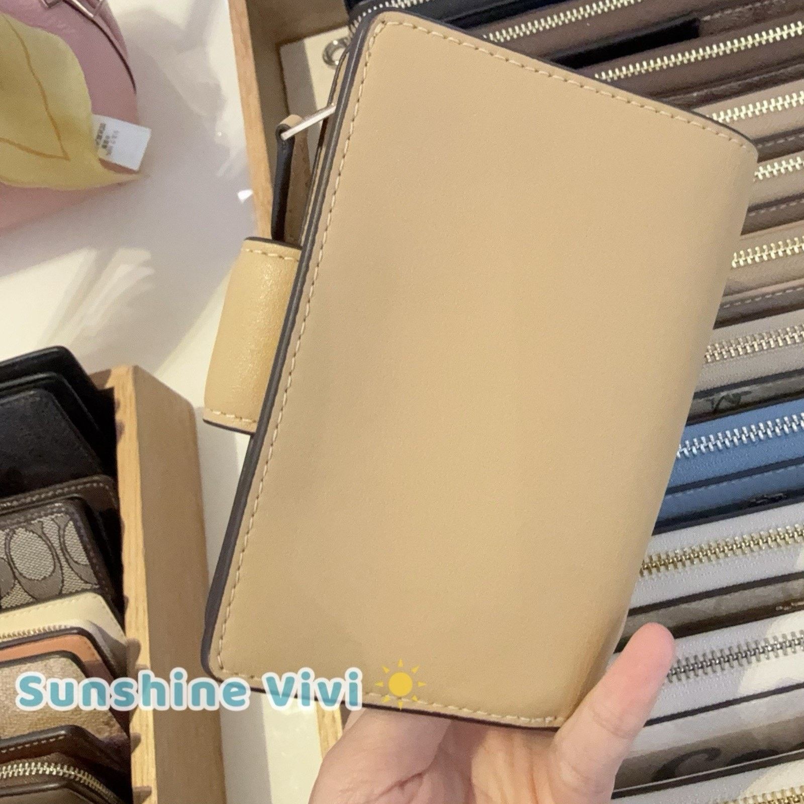 Coach NWT Coach Medium Corner Zip Wallet Leather CR791 Gold/Tan Size ONE SIZE - 5 Thumbnail