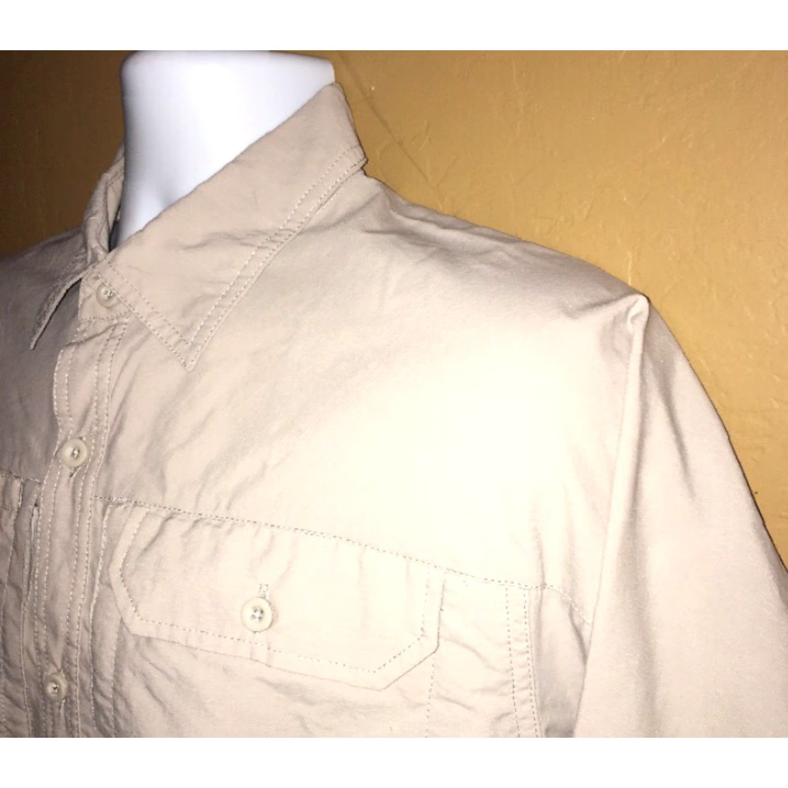 Eddie Bauer Eddie Bauer Shirt Mens Beige Button-Front Vented Fishing Style L Long Sleeve Nylon Polyester Size US L / EU 52-54 / 3 - 2 Thumbnail