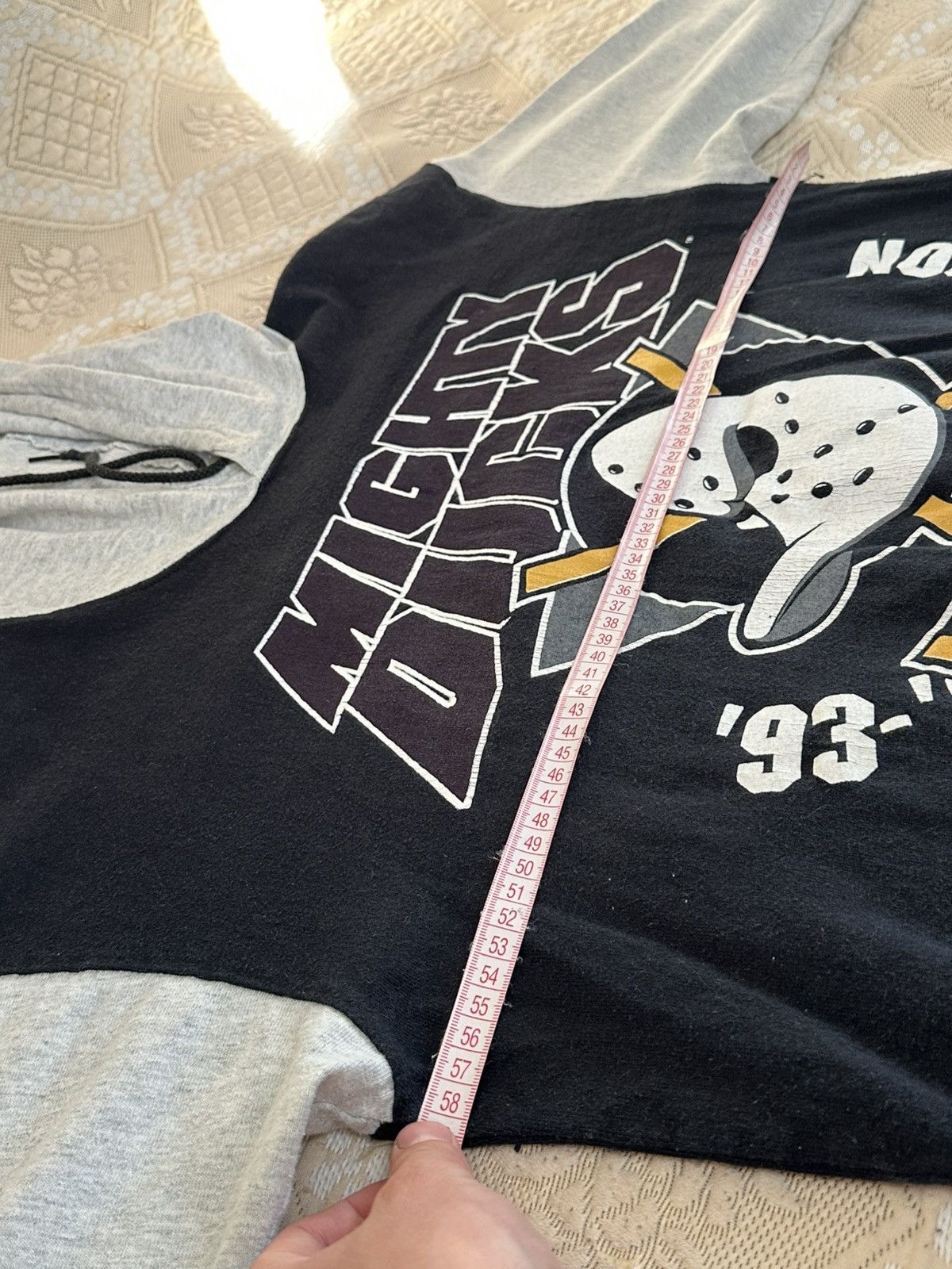 NHL 🔥 1993 MIGHTY DUCKS NHL Logo Team Hoodie Sweatshirt Movie Size US M / EU 48-50 / 2 - 9 Thumbnail