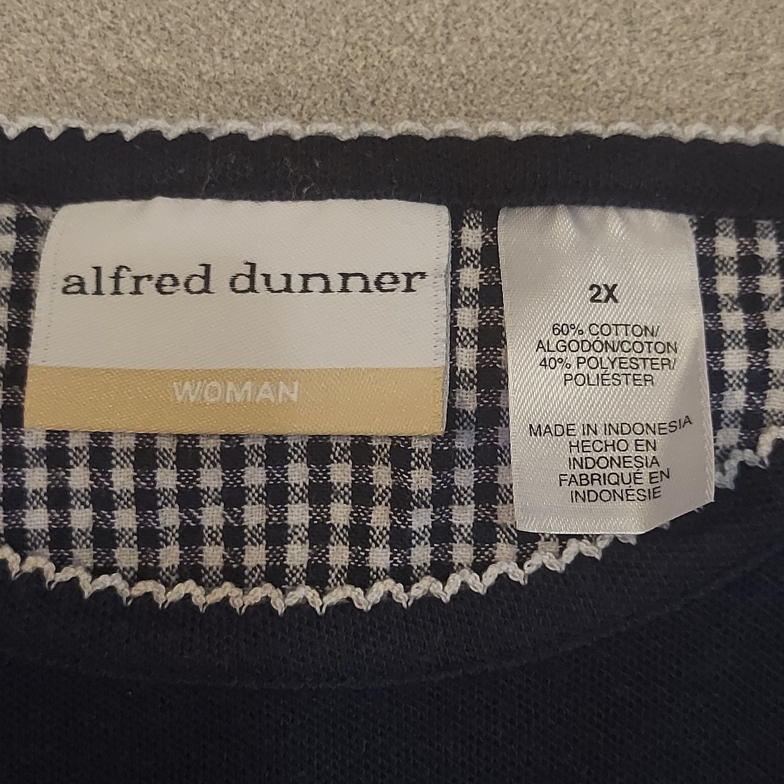 Other Alfred Dunner Shirt Womens Size 2x Black Floral Short Sleeve Size XXL / US 16-18 / IT 52-54 - 4 Thumbnail