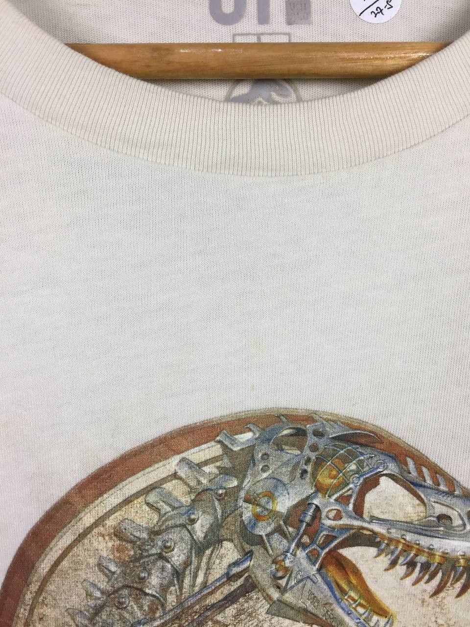 Uniqlo Jurassic World X Hajime Sorayama UT Uniqlo Tee Size US L / EU 52-54 / 3 - 4 Thumbnail