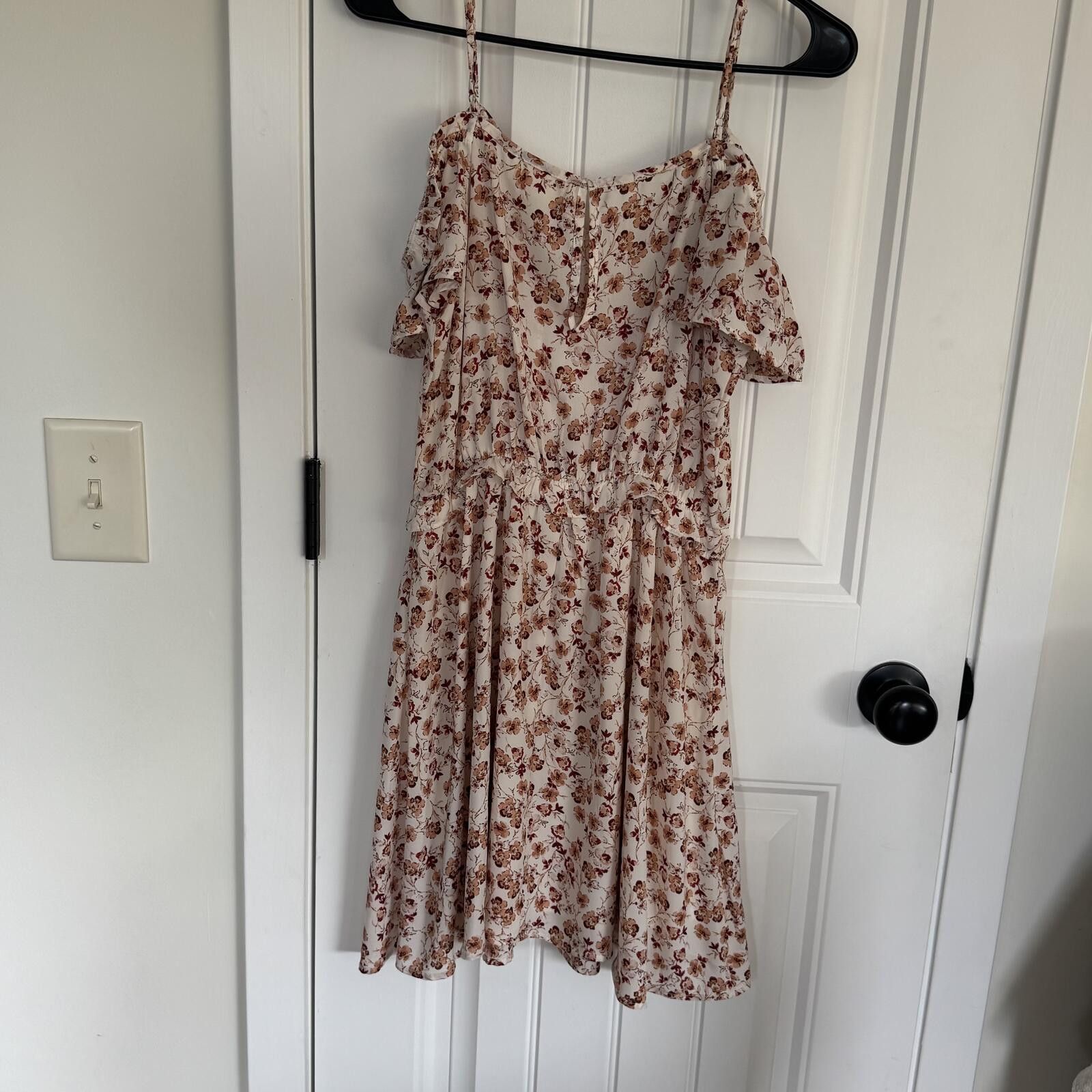 Other Jessica Simpson Floral Cold Shoulder Dress Medium Size M / US 6-8 / IT 42-44 - 4 Thumbnail