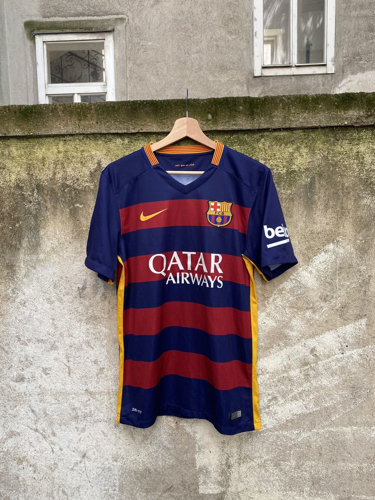 Nike Nike Barcelona Soccer Jersey Size US S / EU 44-46 / 1 - 1 Thumbnail