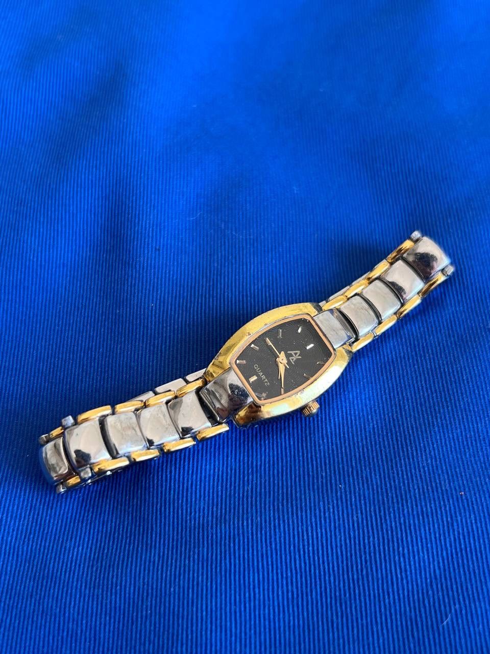 Japanese Brand × Vintage Vintage Gold/Chrome Japanese style futuristic Watch Japan Size ONE SIZE - 1 Thumbnail