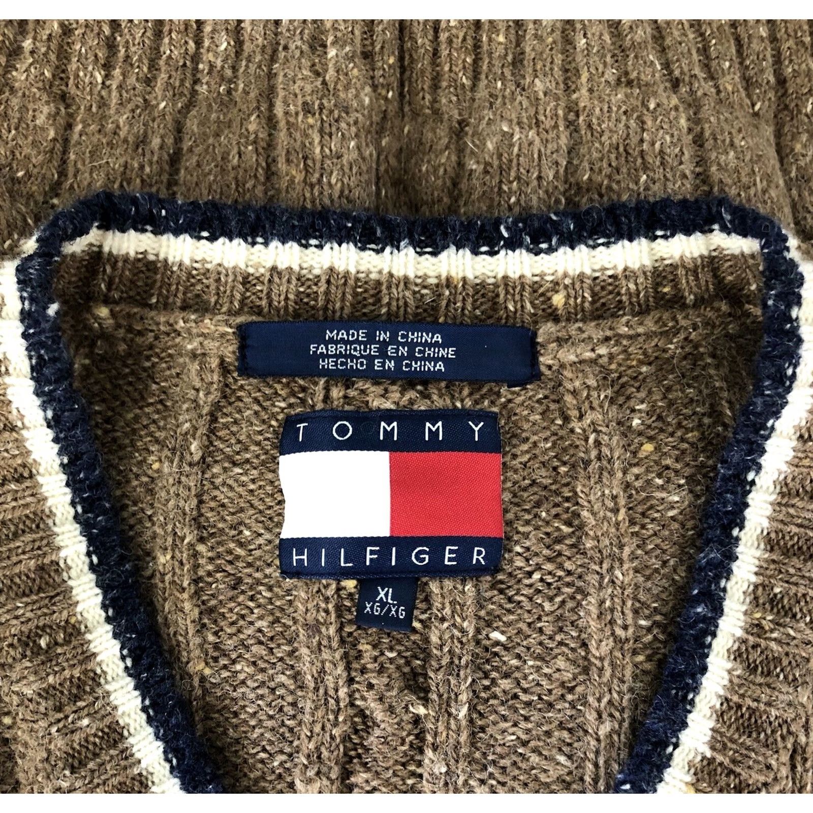 Tommy Hilfiger VINTAGE Tommy Hilfiger Sweater Vest XL Brown V-Neck Wool Blend Classic College Preppy 90s Hipster Mens Size US XL / EU 56 / 4 - 3 Thumbnail